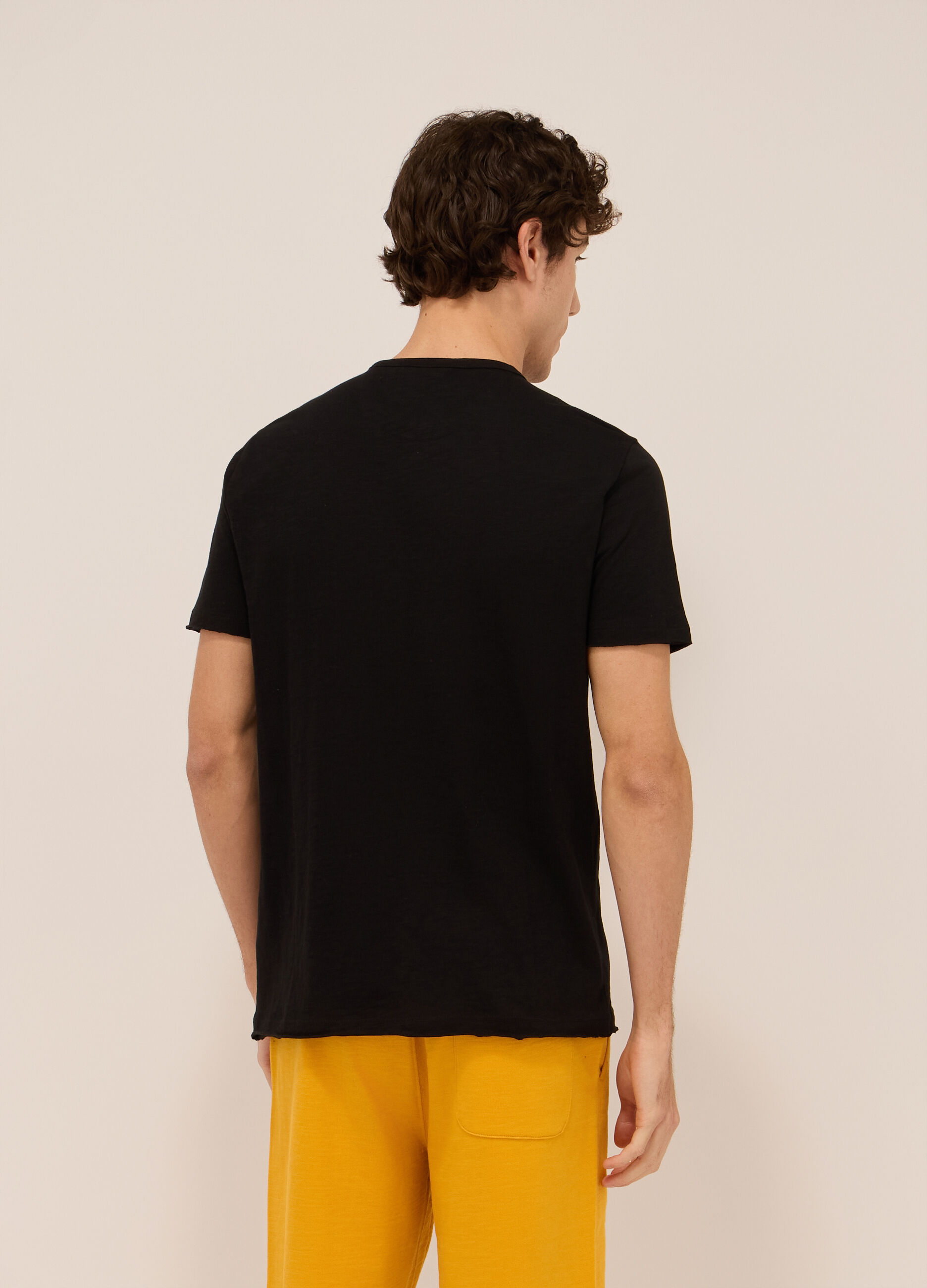 T-Shirt a collo serafino in jersey di cotone uomo_1