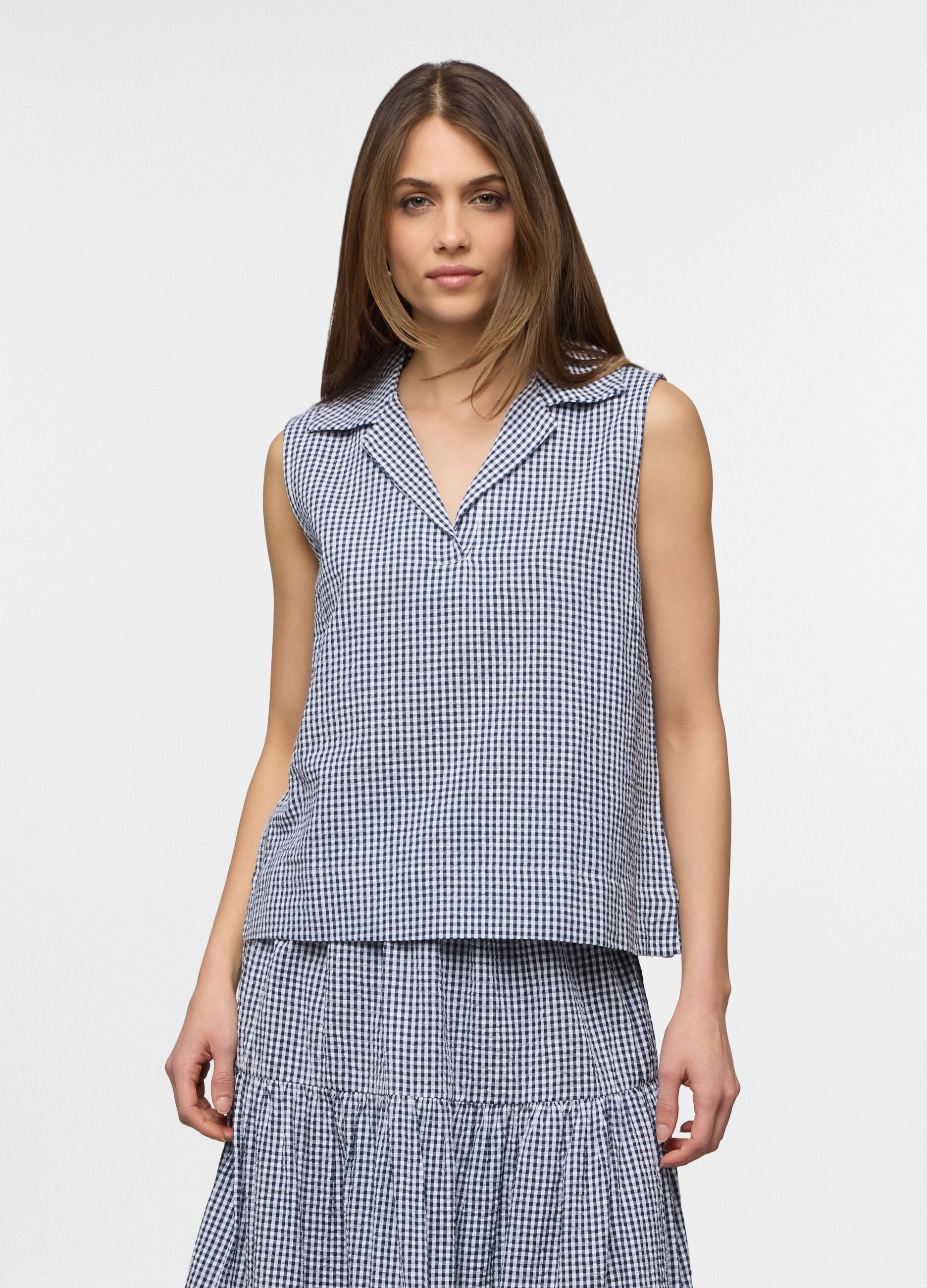 Blusa fit regular smanicata in puro cotone seersucker donna_0