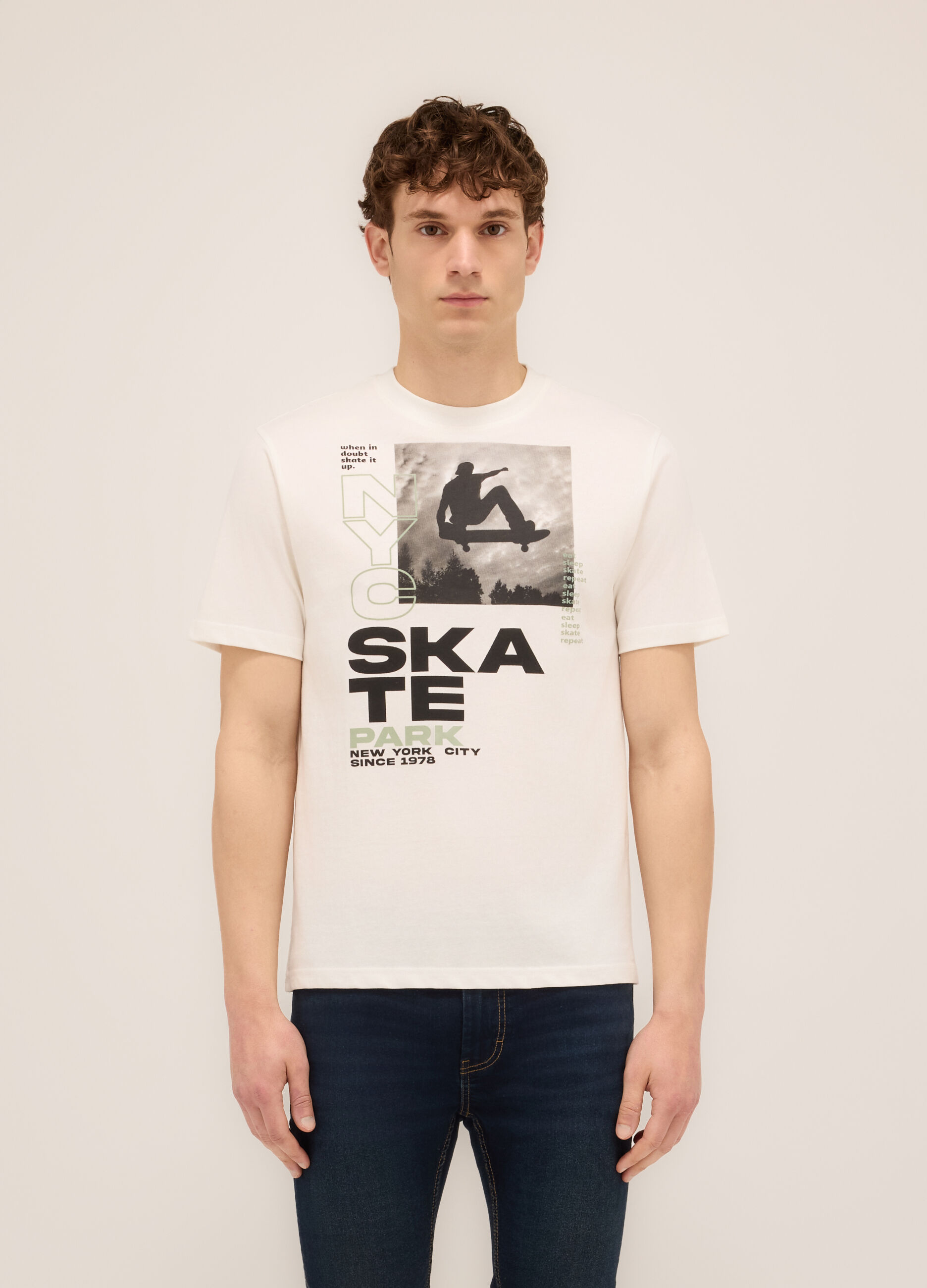 T-shirt girocollo stampa NYC Skate Park uomo_0