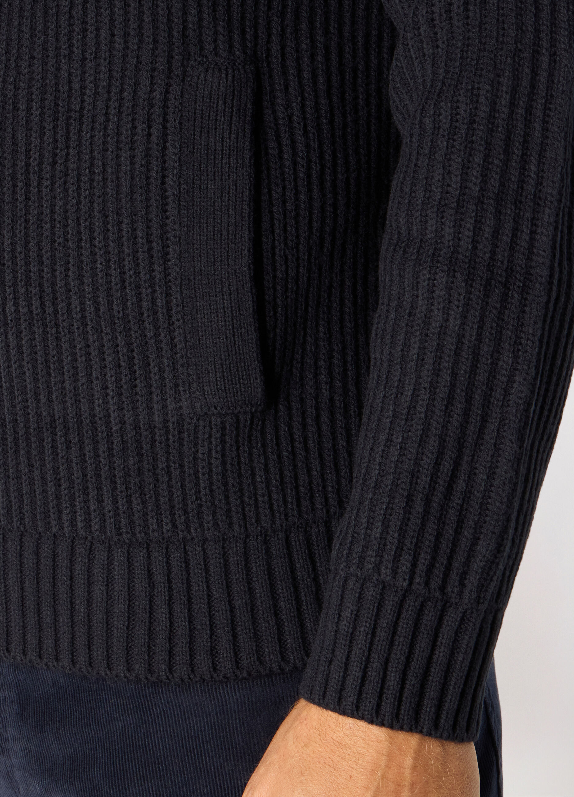 Cardigan a costa inglese con bottoni uomo_2