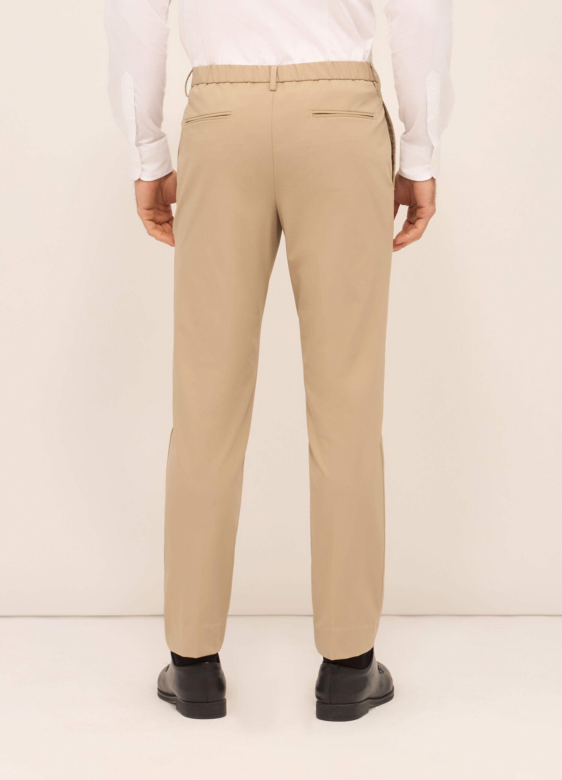 Pantaloni classici in tessuto stretch uomo_1