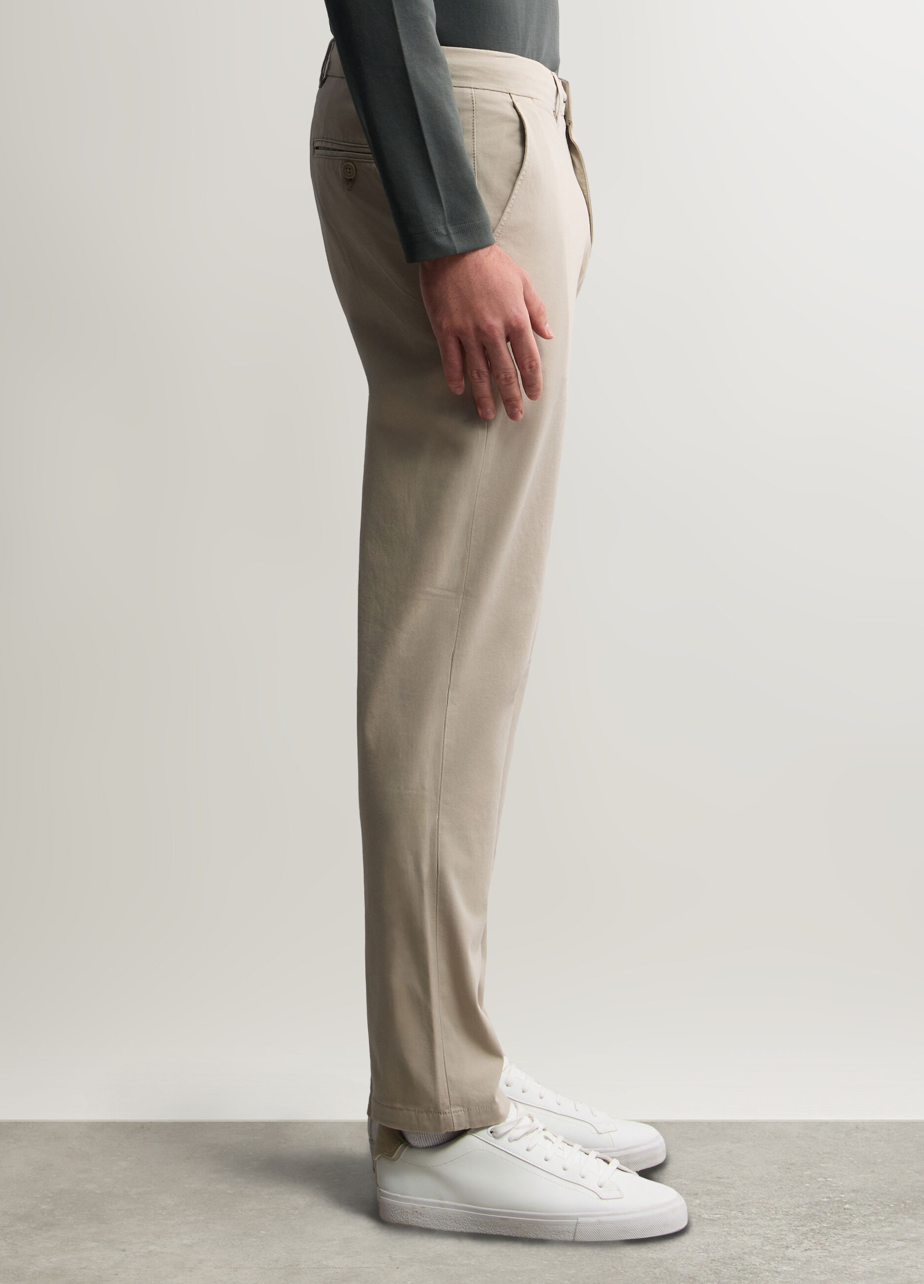 Pantaloni chino in cotone stretch uomo_1