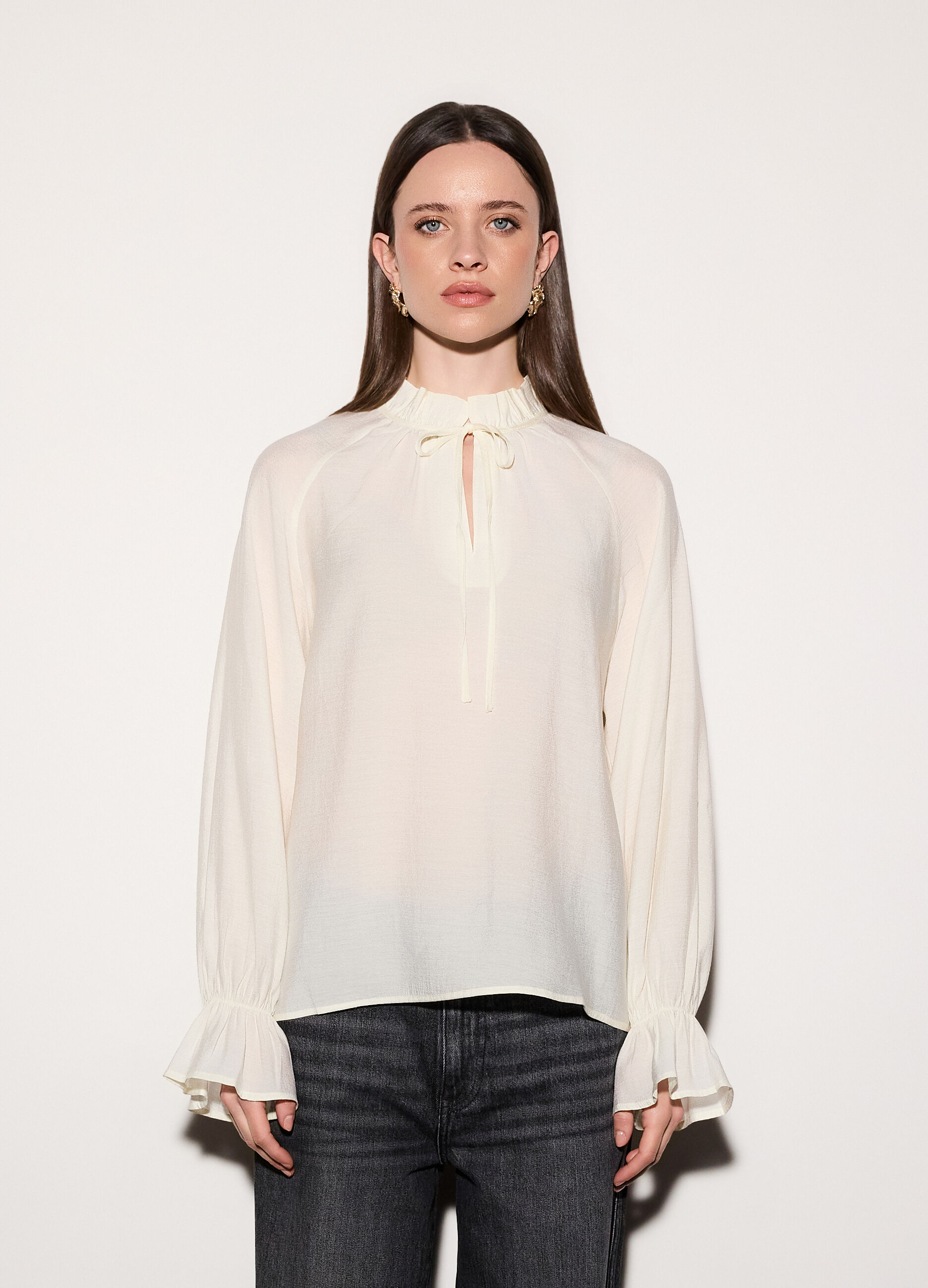 Blusa over fit con scollo a goccia donna_1