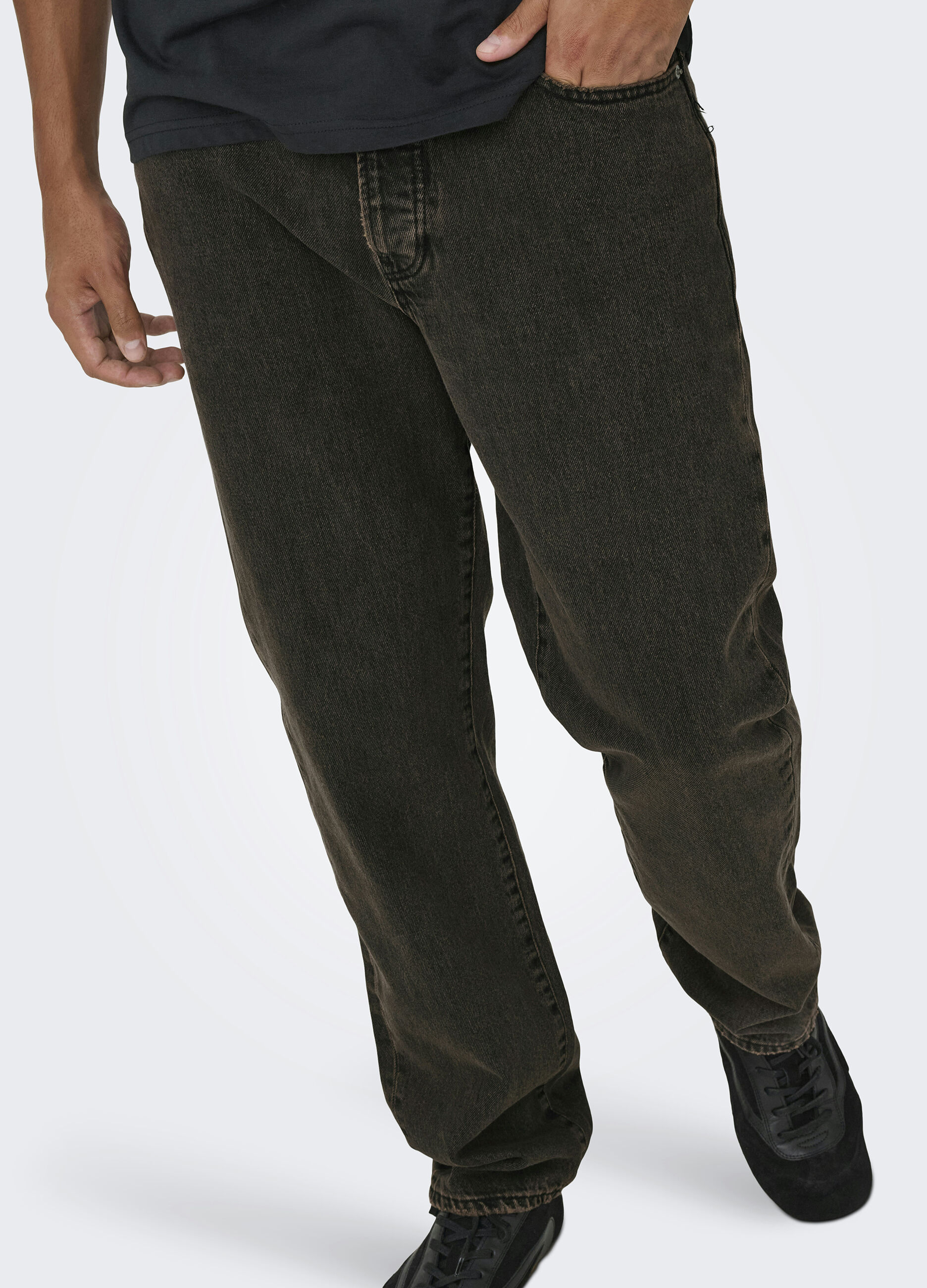 Jeans in denim lavato uomo_4