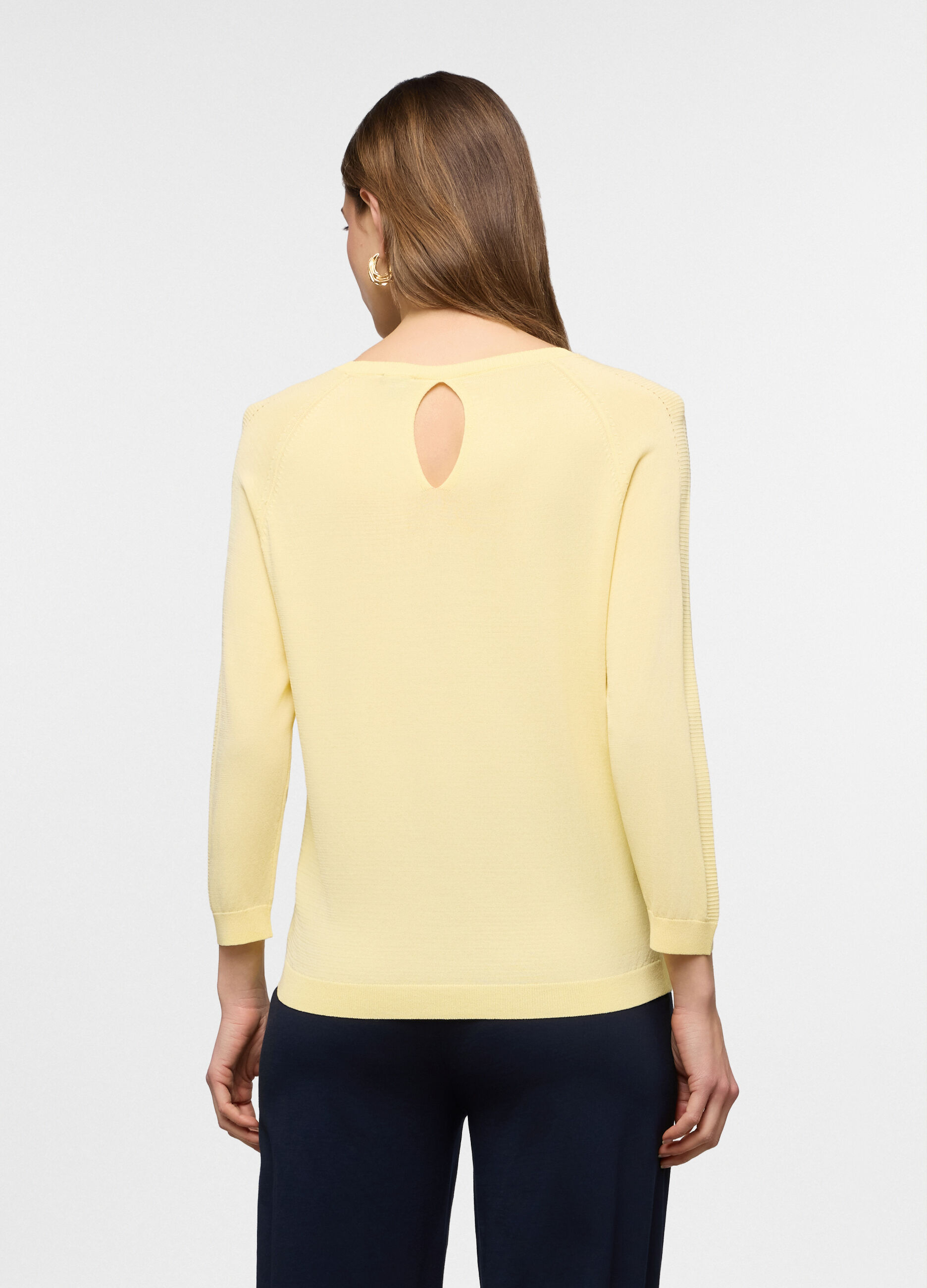 Maglia girocollo operata donna_1