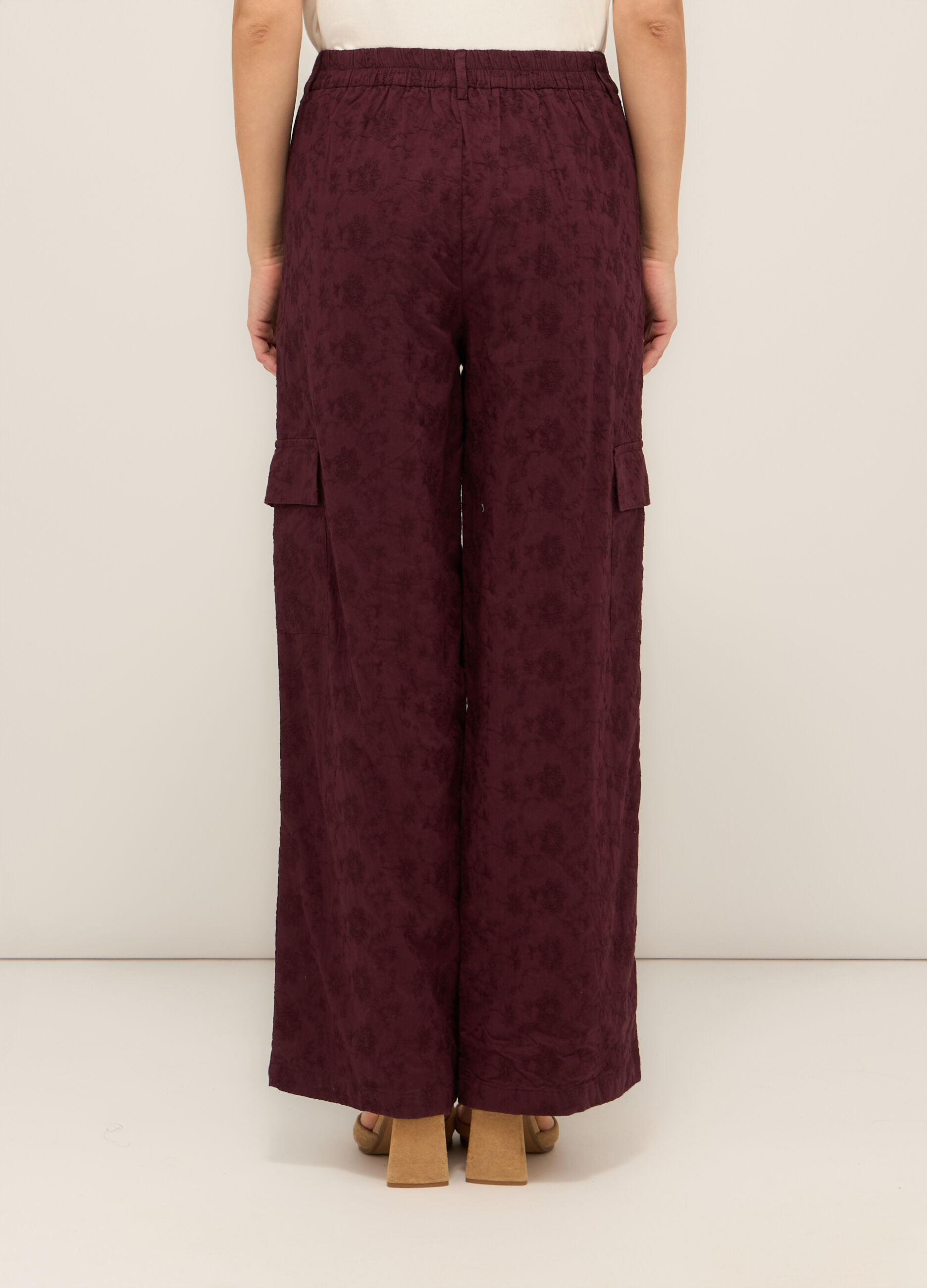 Pantaloni in sangallo di puro cotone donna