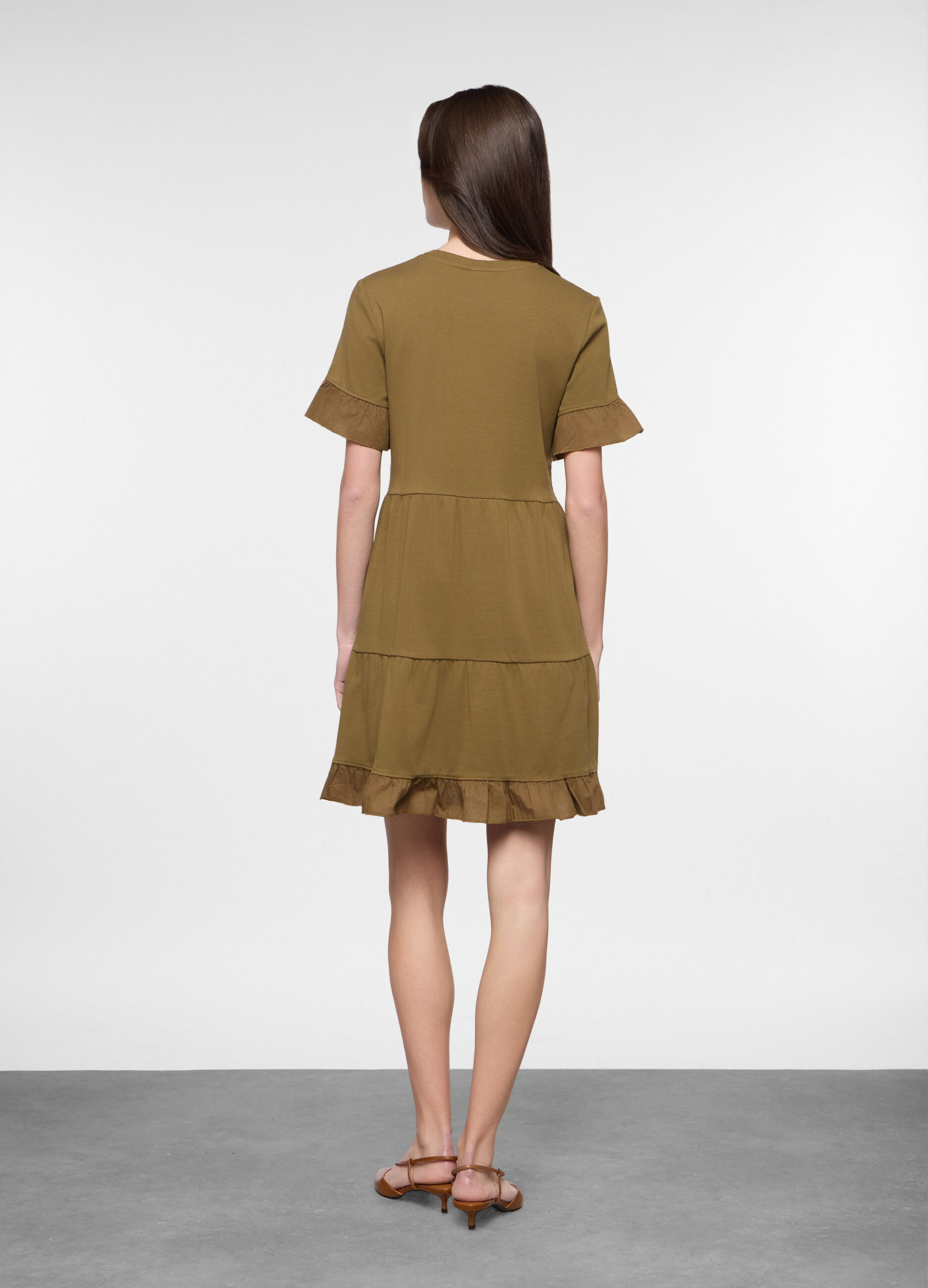 Abito corto a balze in costina di cotone stretch donna_1