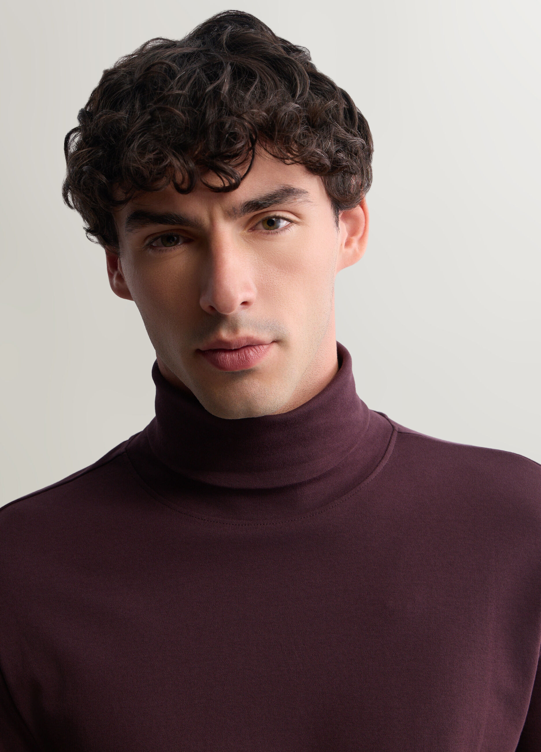 Maglia dolcevita in interlock di cotone uomo_2