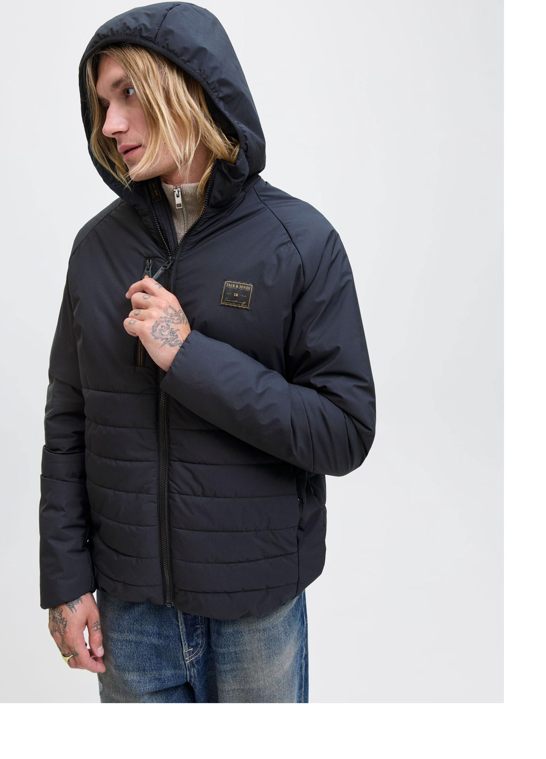 Giubbino imbottito con cappuccio uomo_3