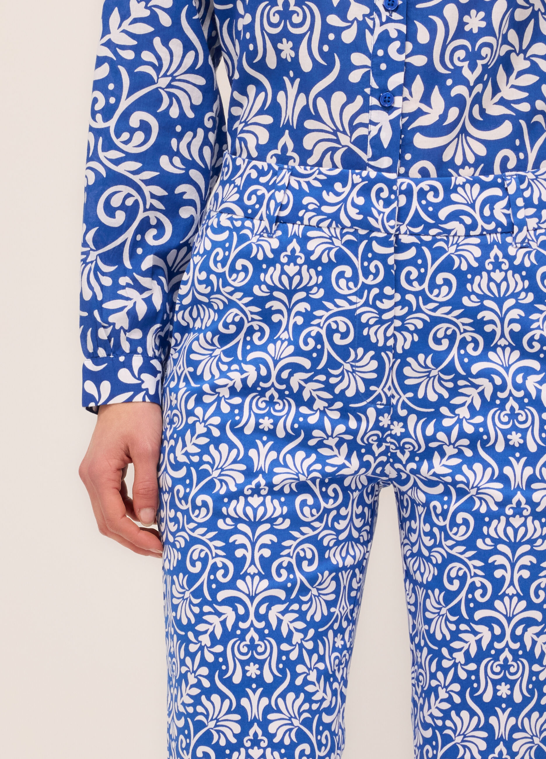 Pantaloni in cotone stretch donna