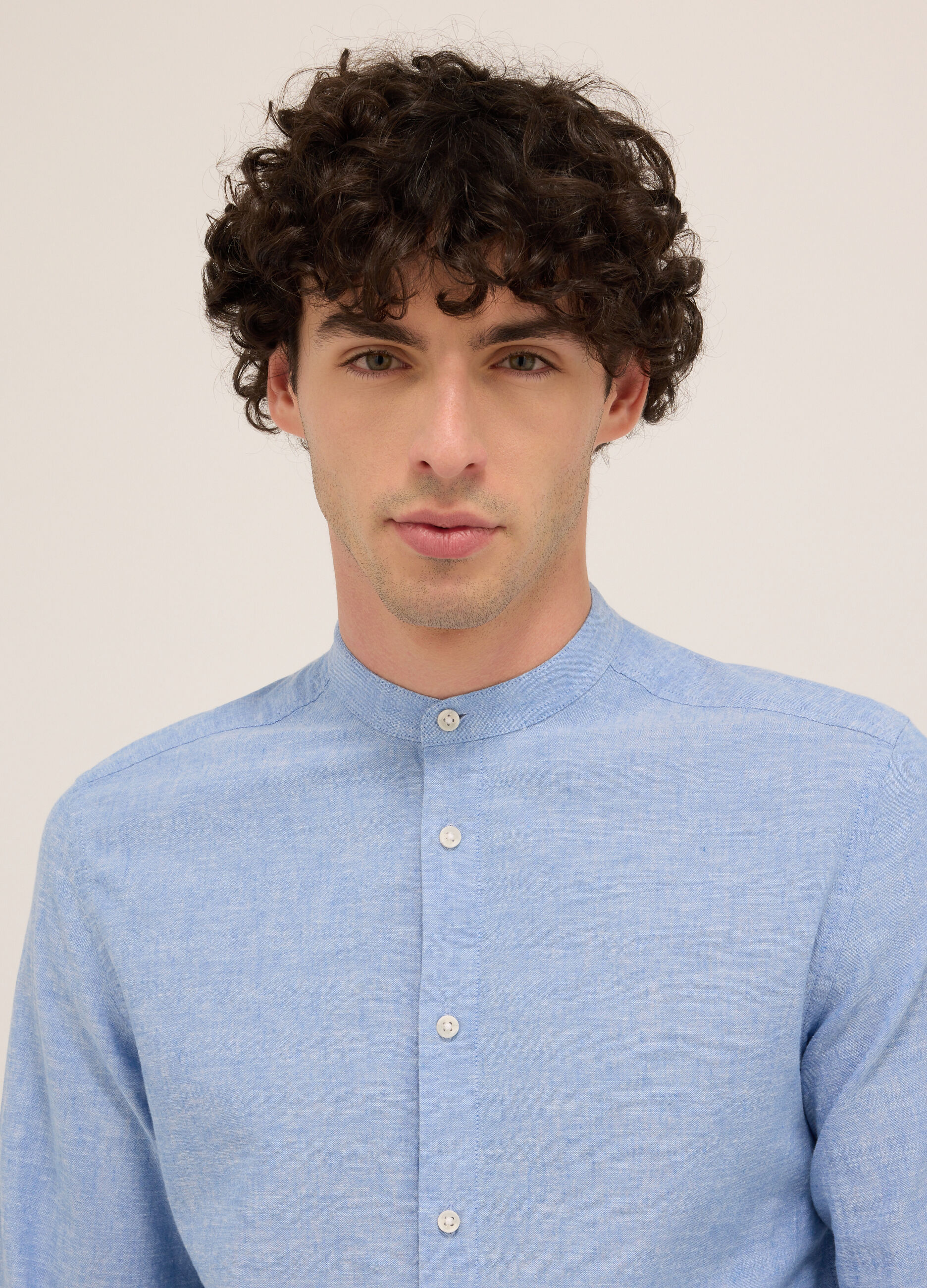 Camicia colletto alla coreana in cotone e lino uomo_2