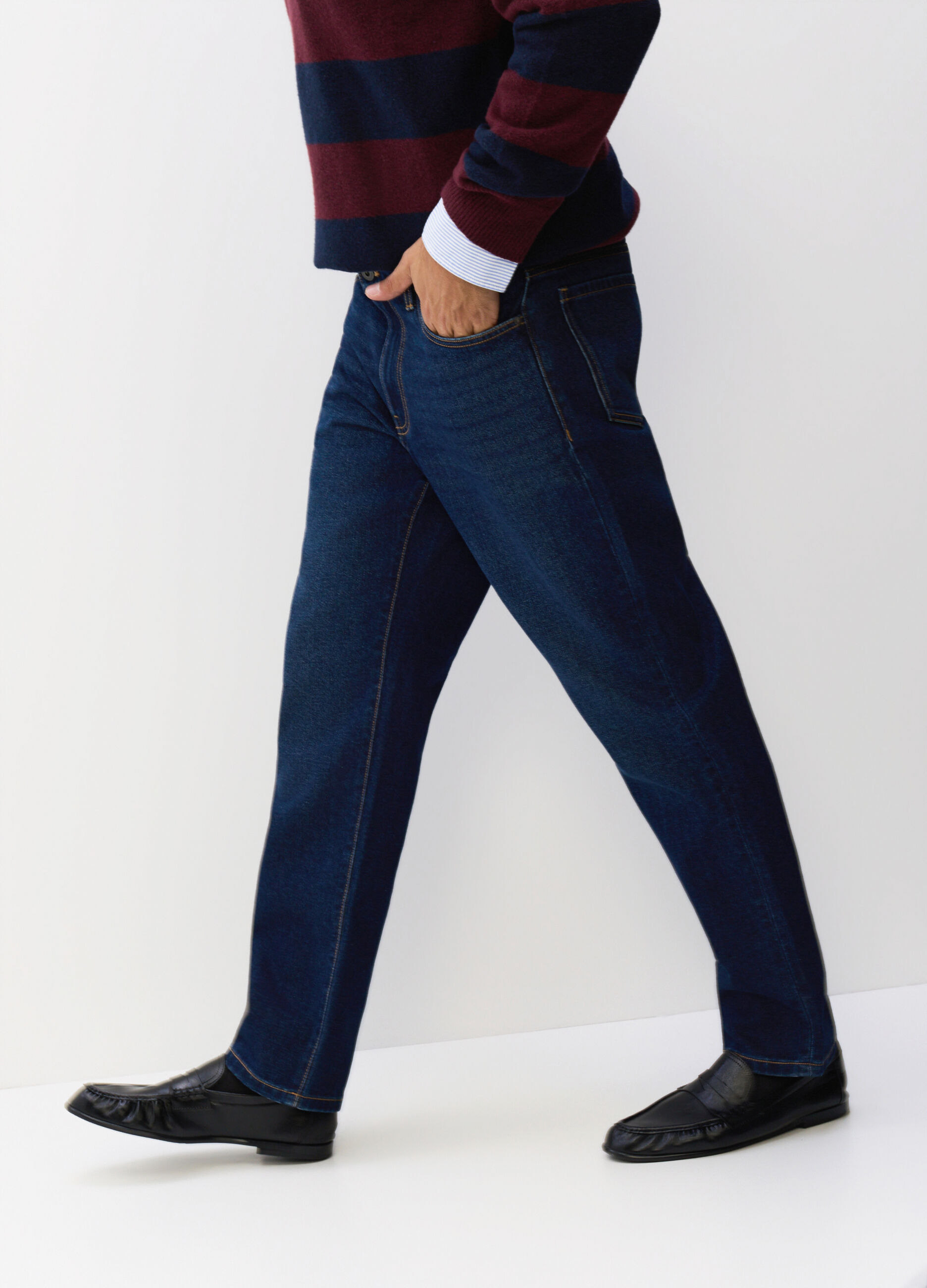 Jeans regular fit in denim misto cotone uomo_4
