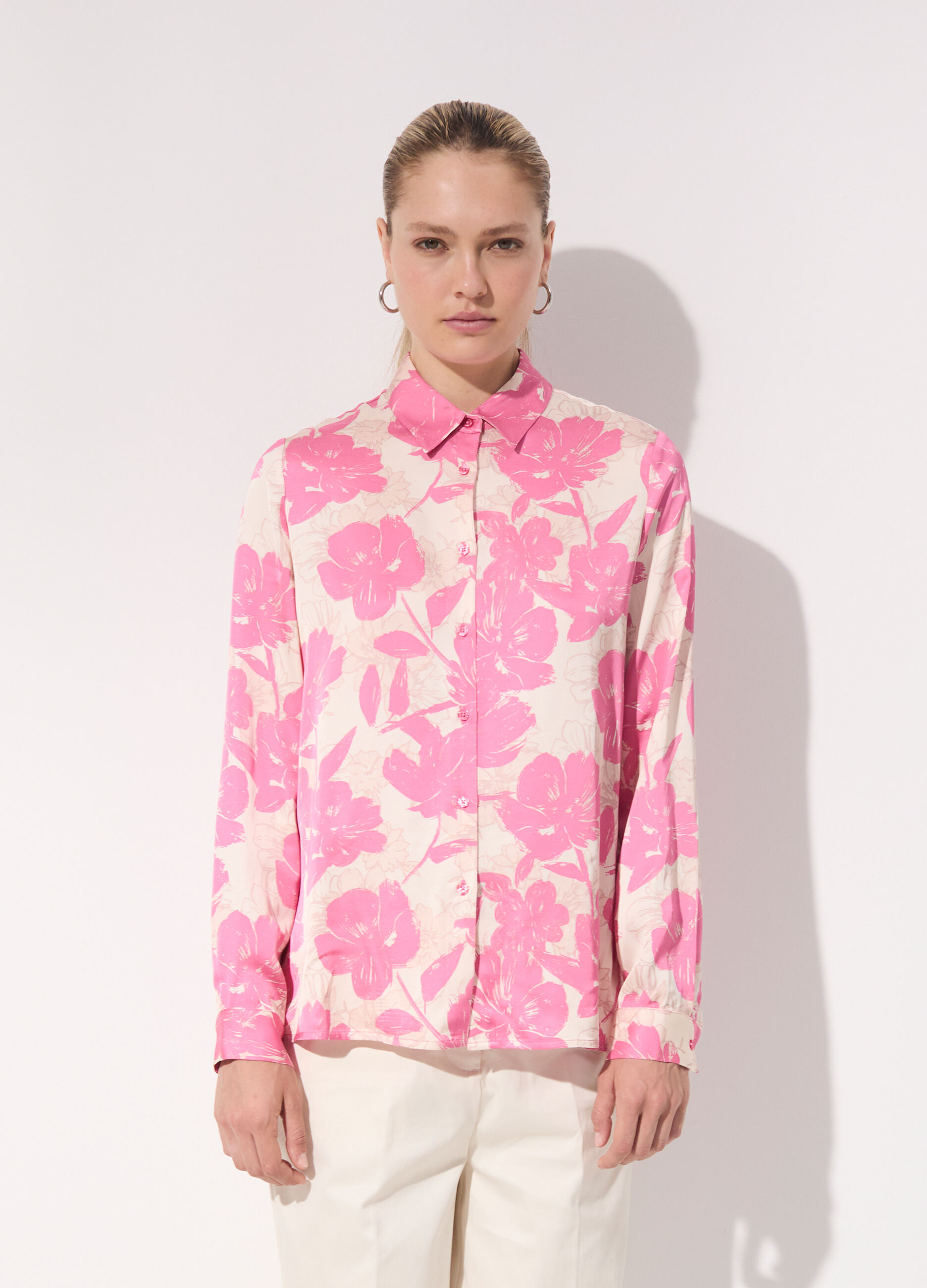 Camicia in viscosa satin con stampa floreale donna_1