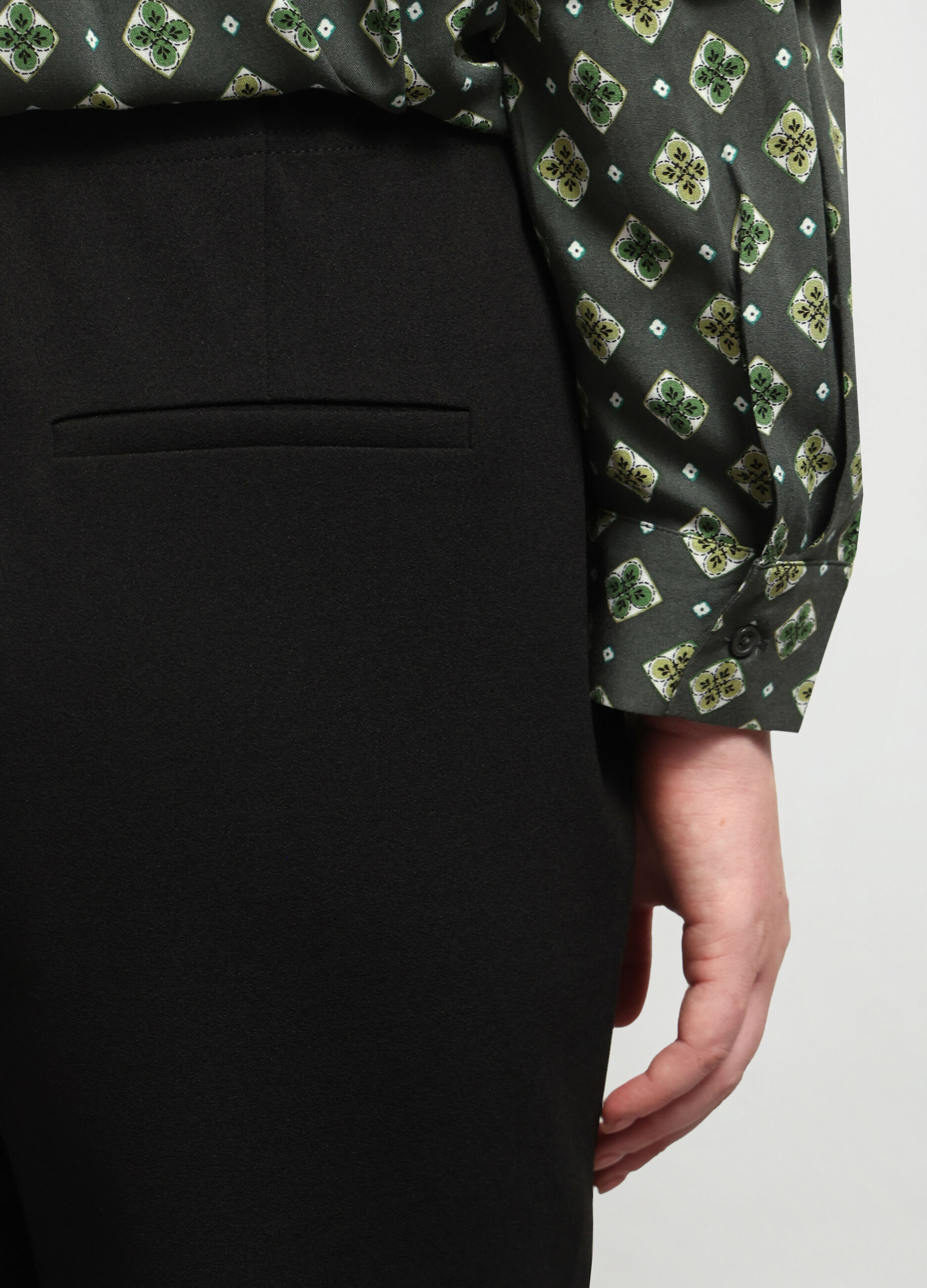 Pantaloni in tessuto stretch donna curvy_2