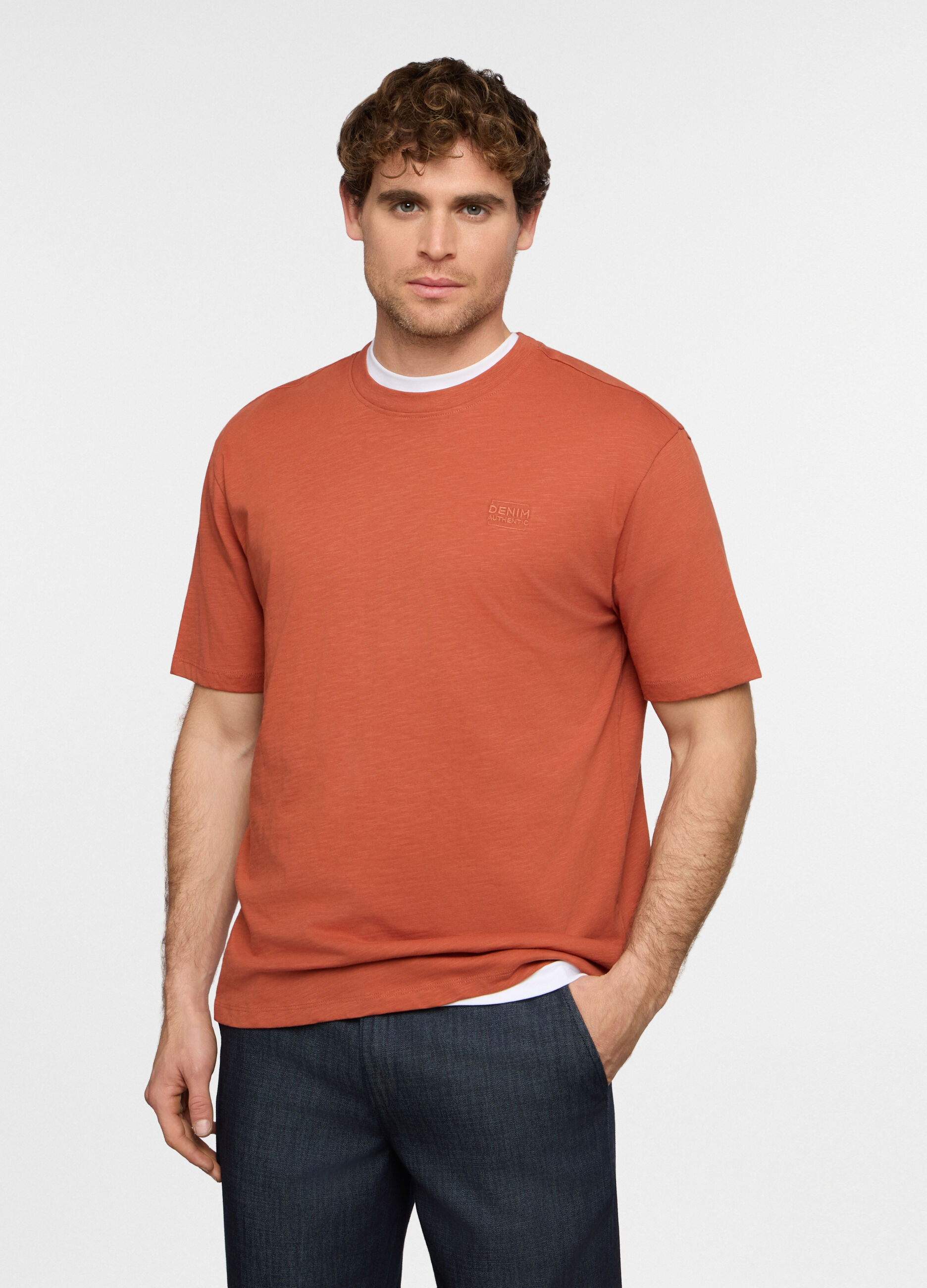 T-shirt girocollo in cotone fiammato uomo_0