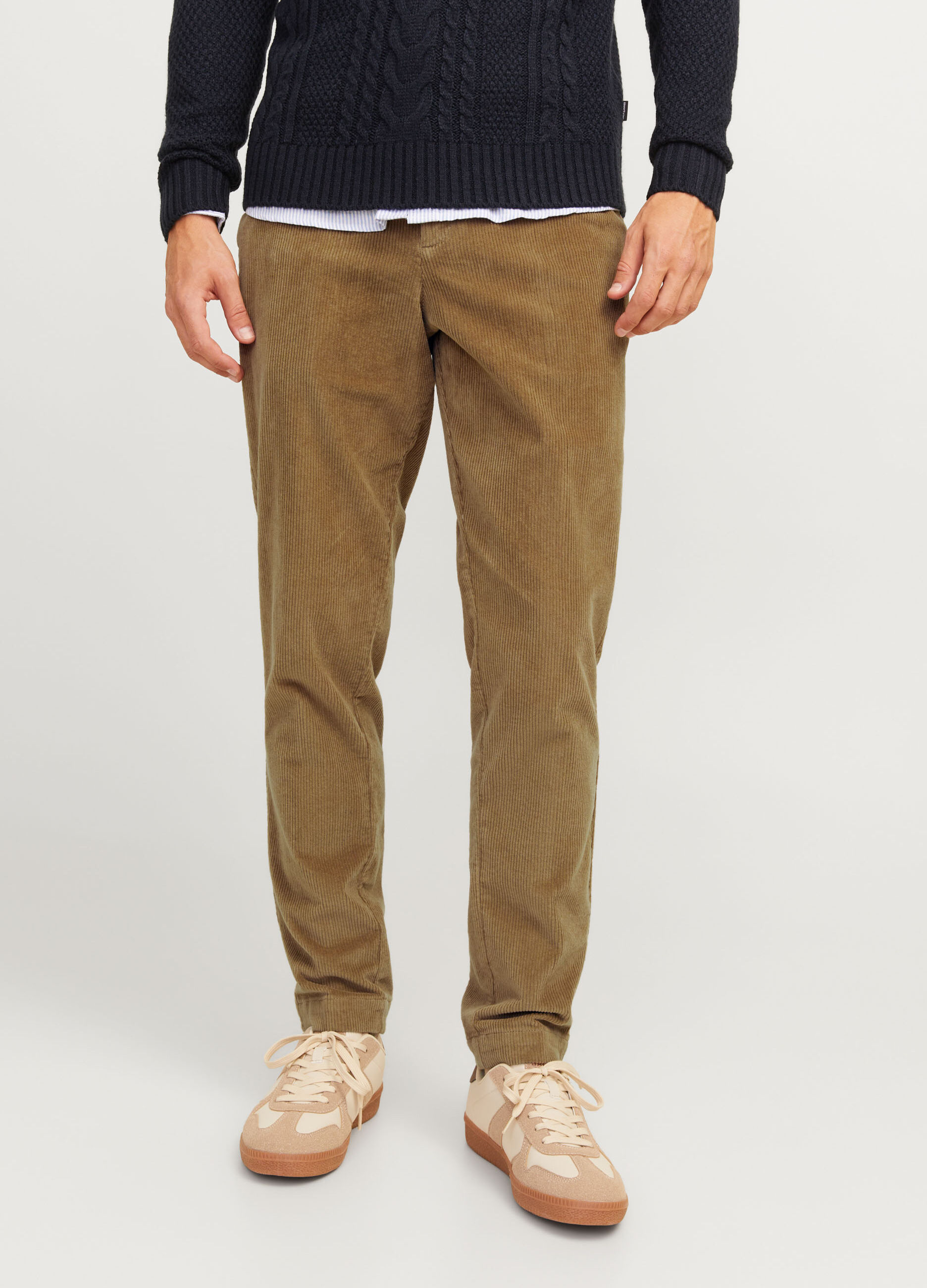 Pantaloni chino carrot fit uomo_3