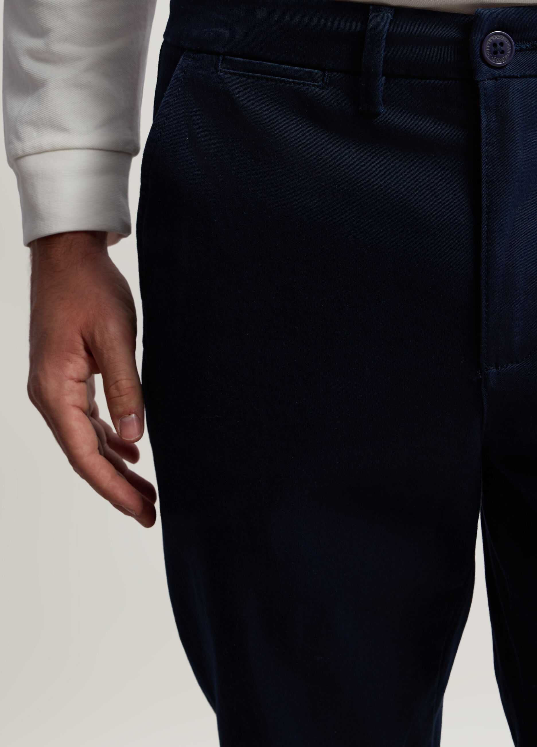 Pantaloni chino slim fit in cotone stretch uomo