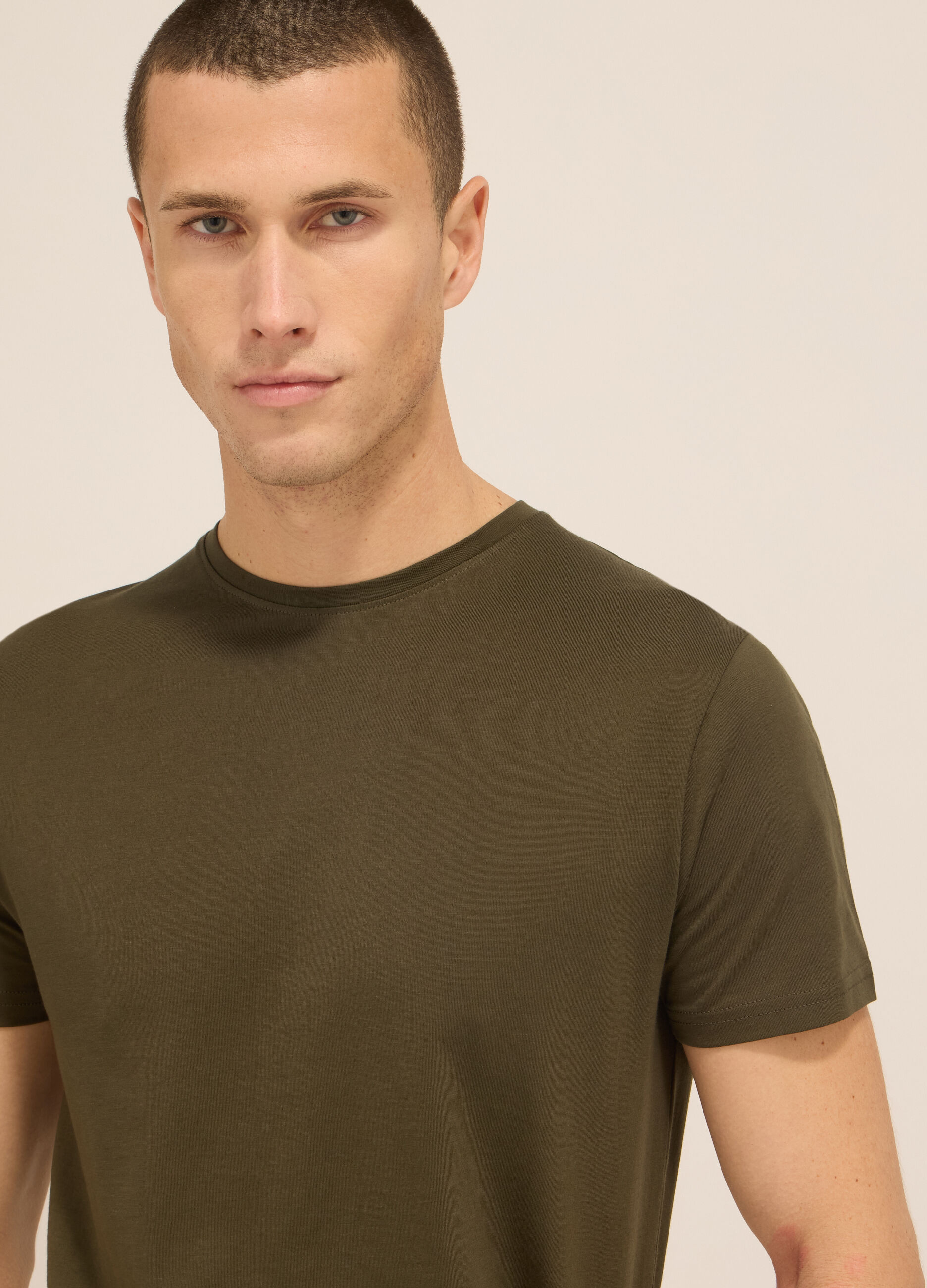 T-shirt girocollo in puro cotone uomo_2