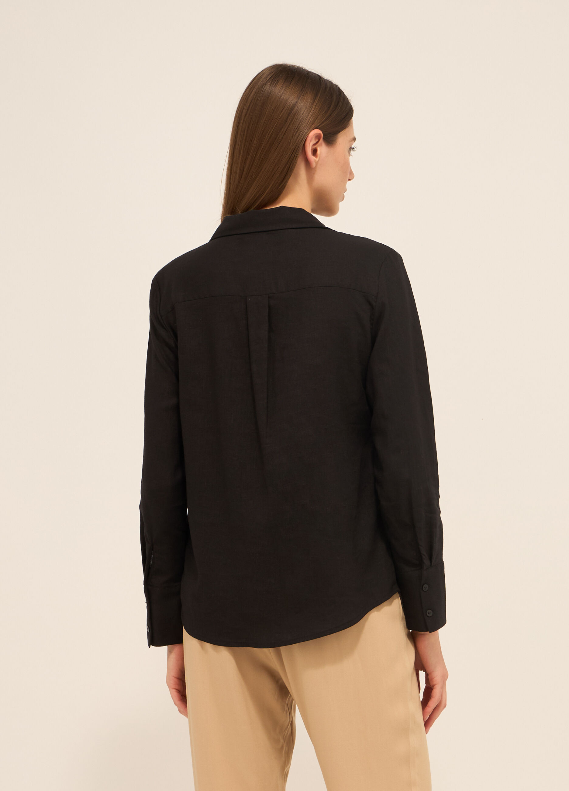 Camicia misto lino con scollo a V donna_1