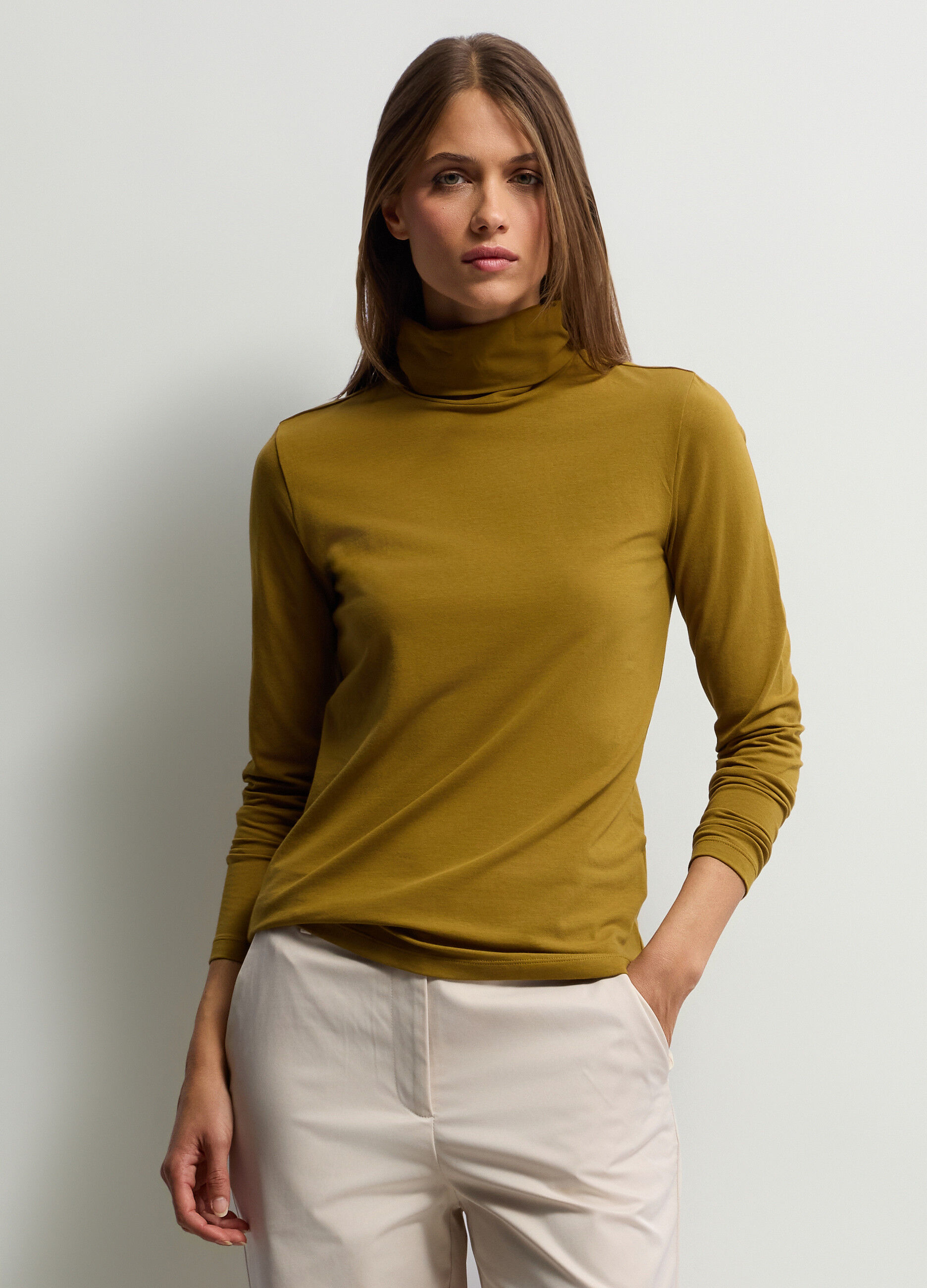 Lupetto a collo alto stretch donna_0