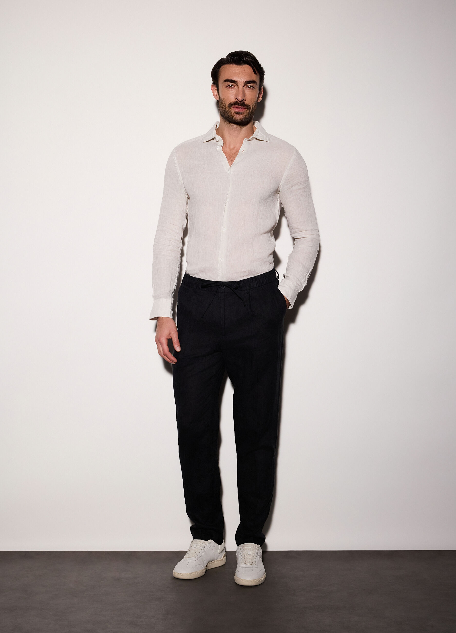 Pantaloni chino in puro lino uomo_0