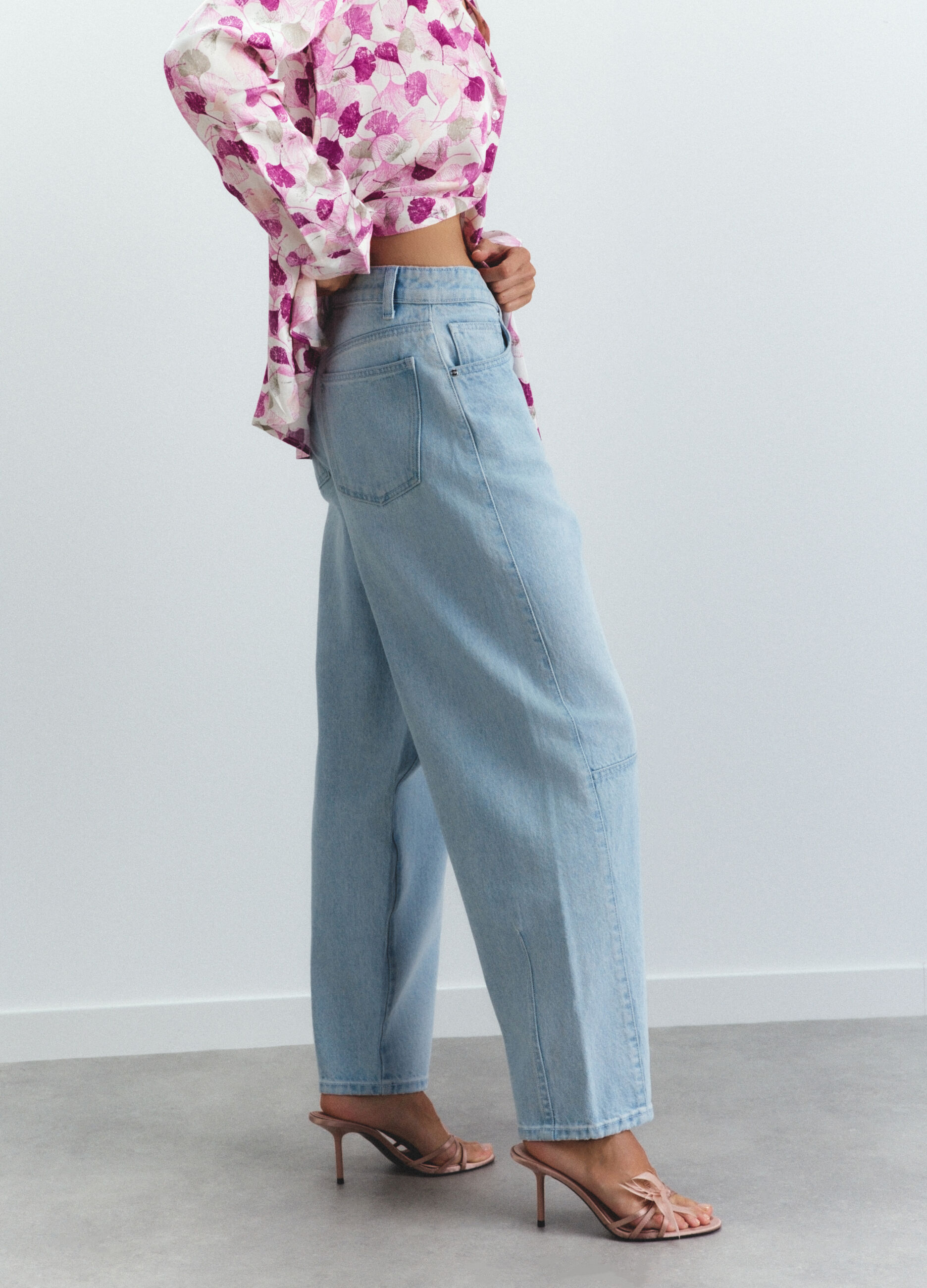 Pantaloni Barrel Fit in denim di puro cotone donna _3