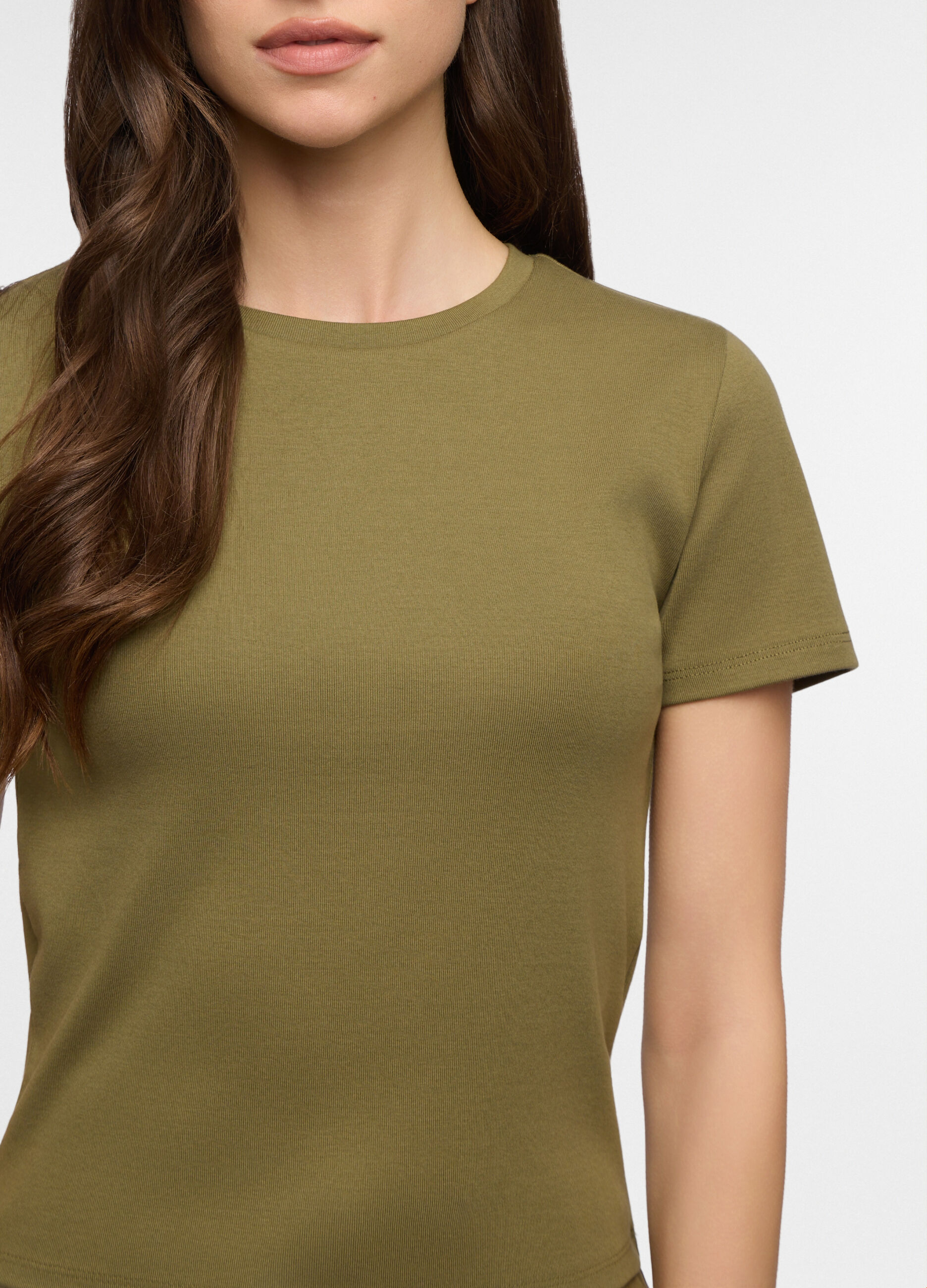 Shorts fit regular in french terry di puro cotone donna_2