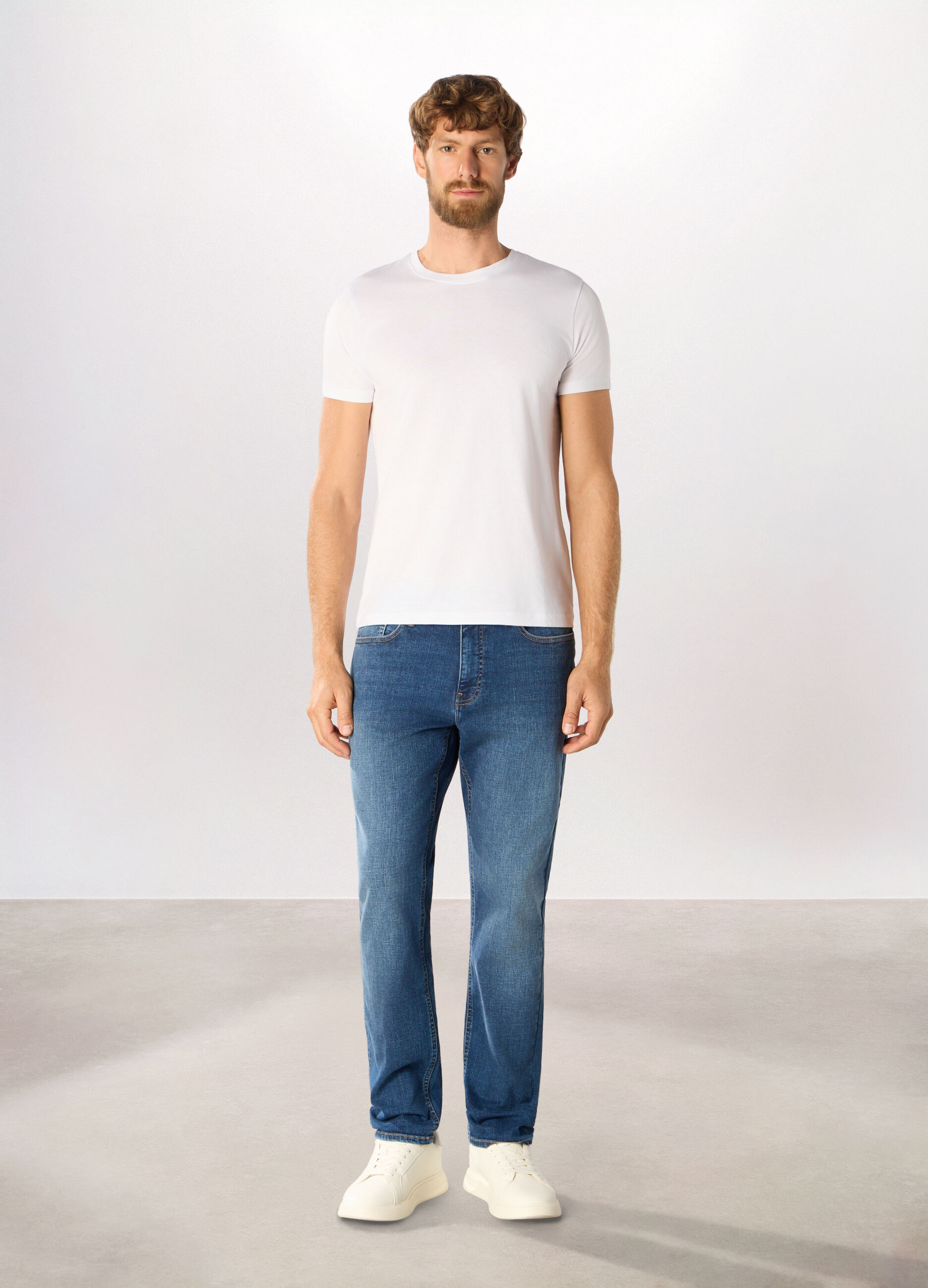 Jeans 5 tasche regular fit in denim stretch uomo_0