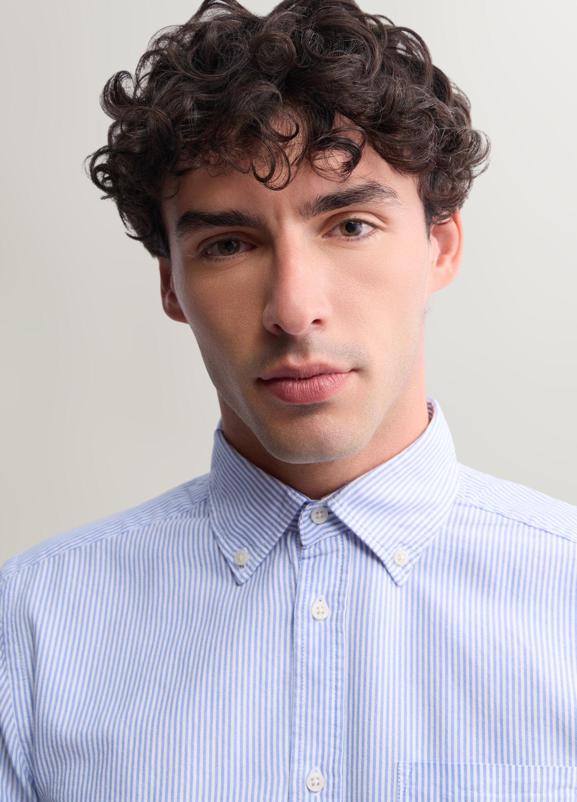 Camicia regular fit in cotone a righe uomo_2