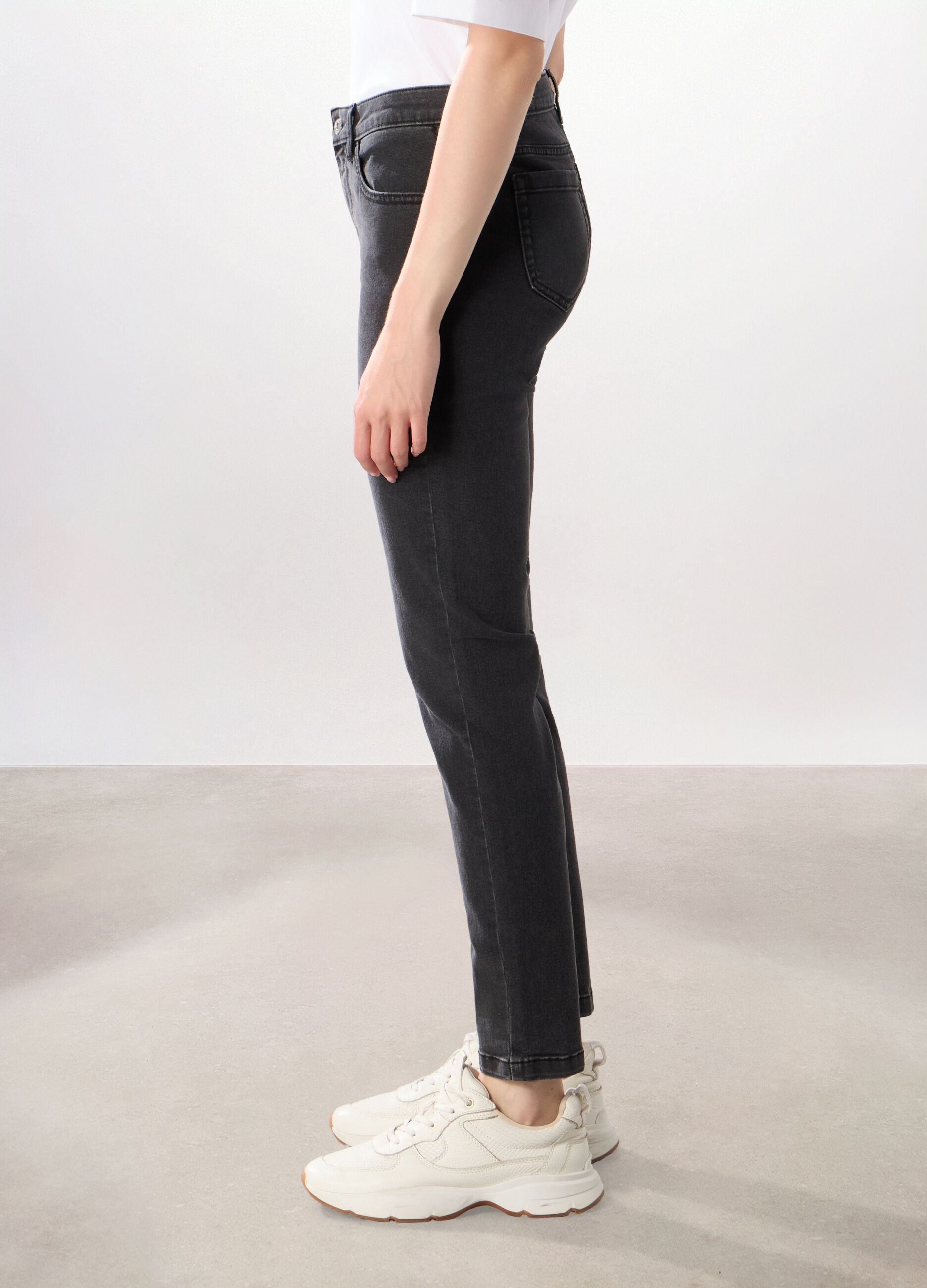 Pantaloni in denim misto cotone donna_3