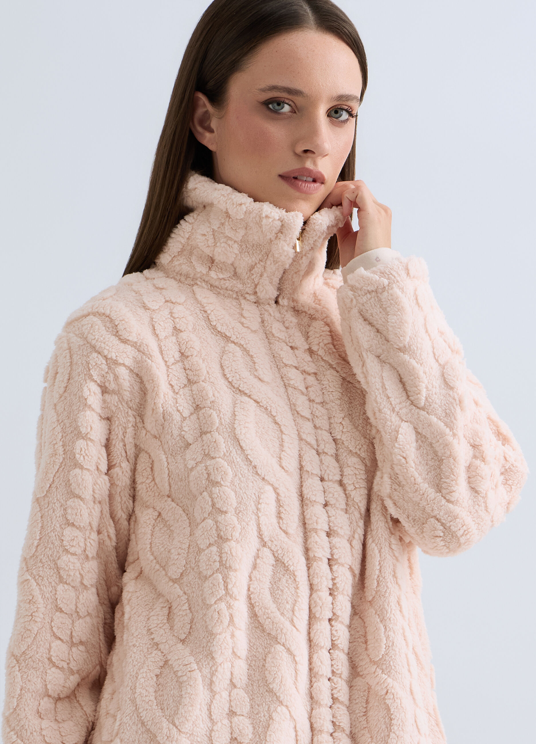 Vestaglia corta in eco fur donna_2