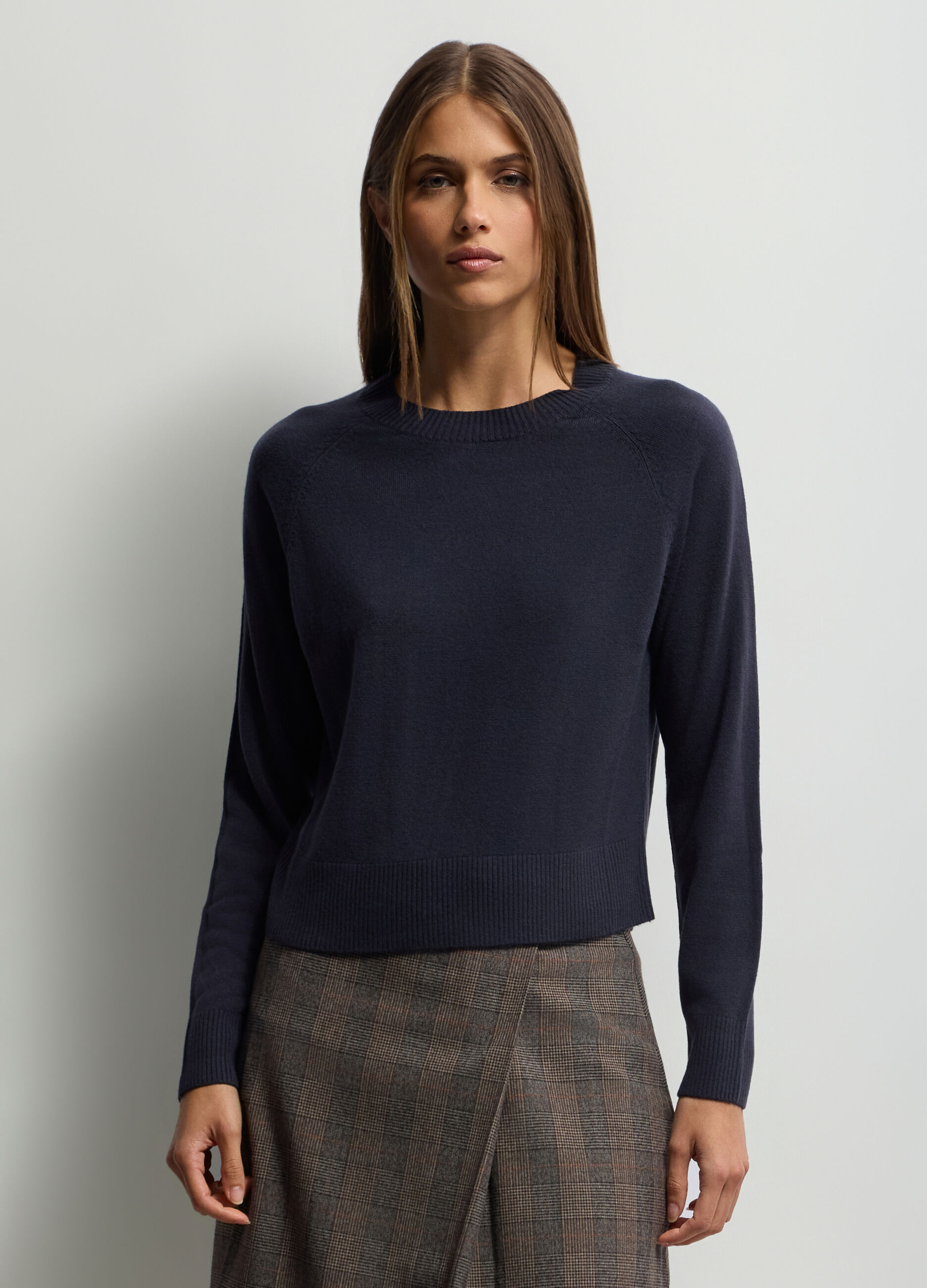 Pullover girocollo in maglia rasata donna_0