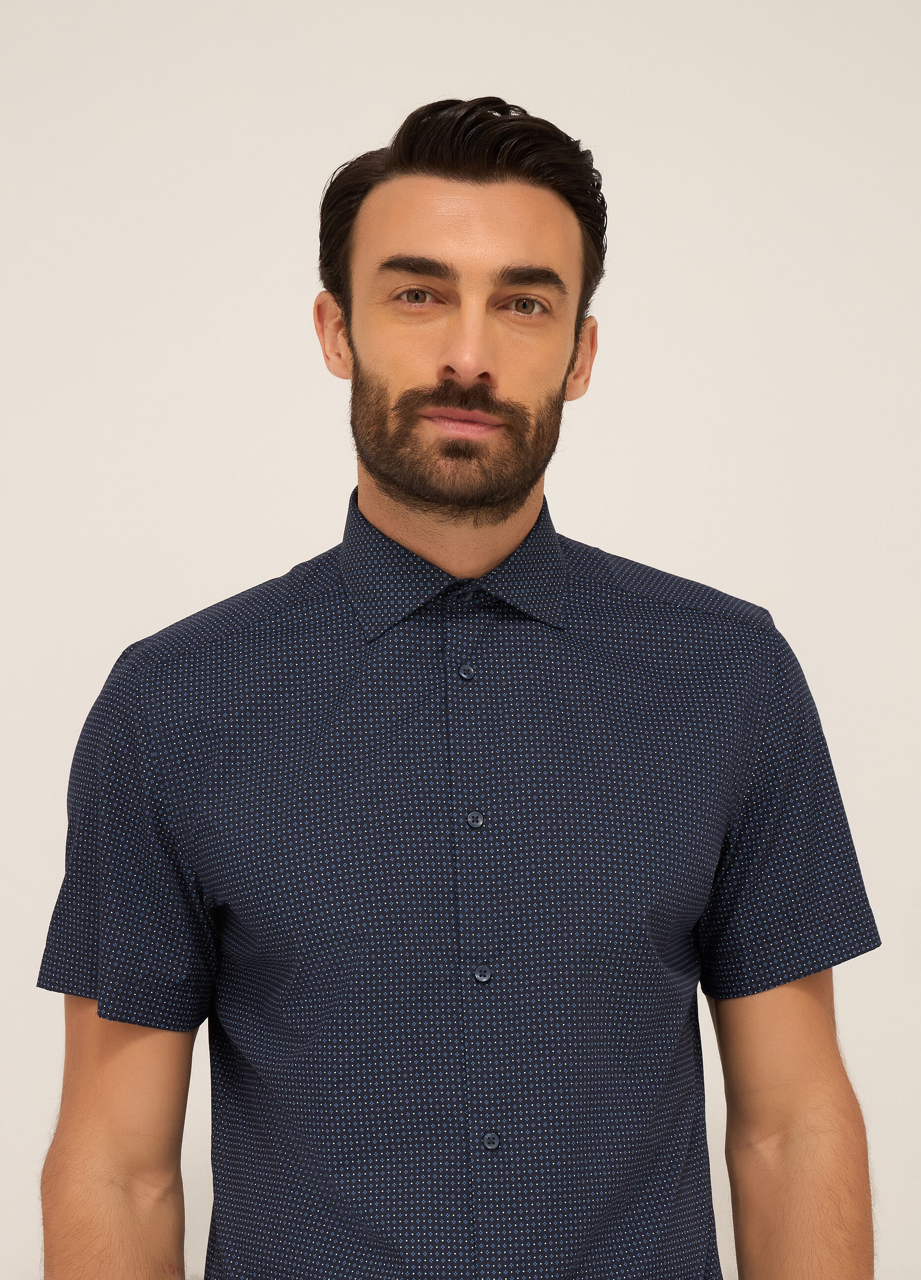 Camicia a maniche corte con micro-motivo uomo_2