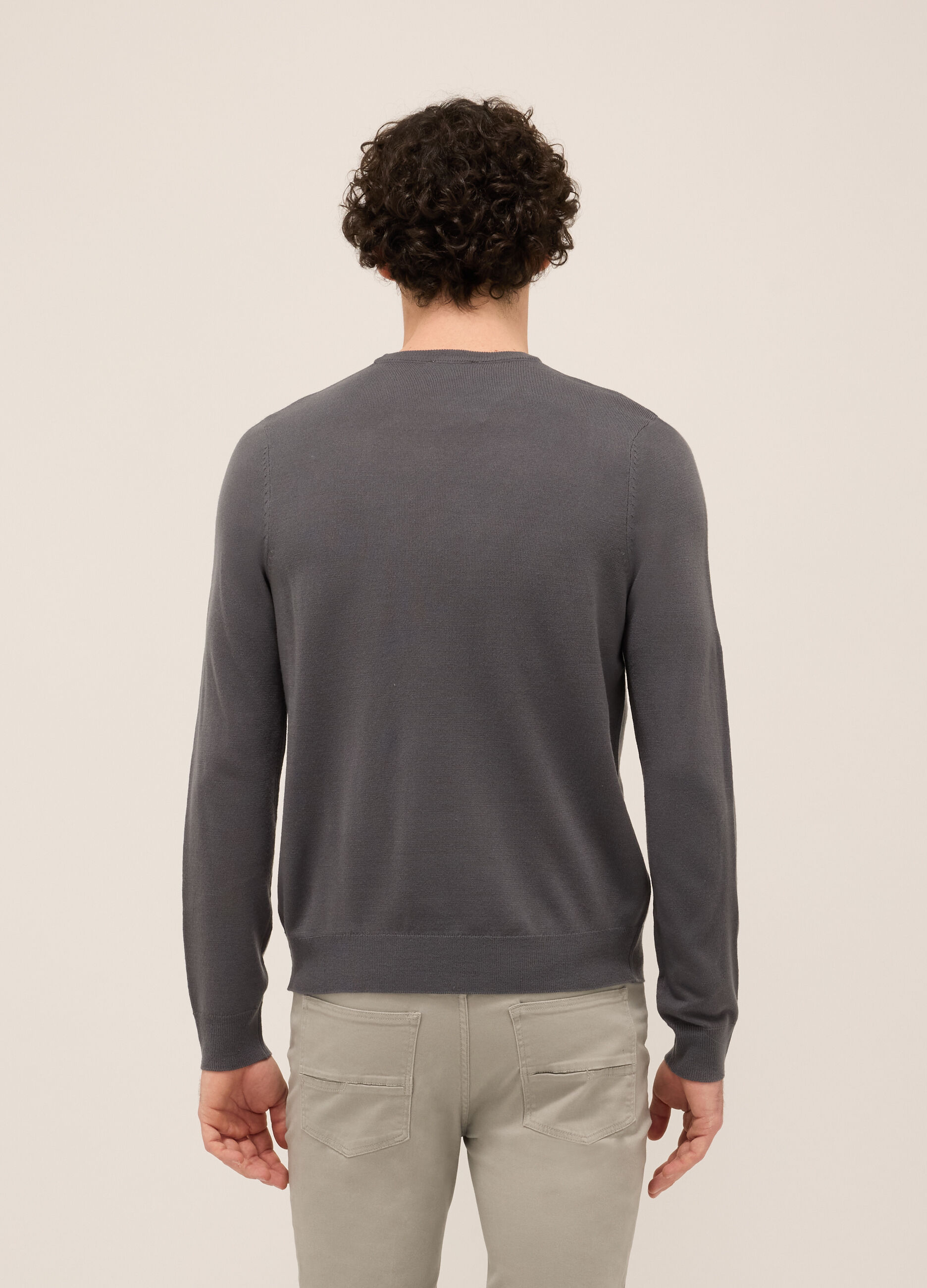 Maglione girocollo in maglia rasata uomo_1