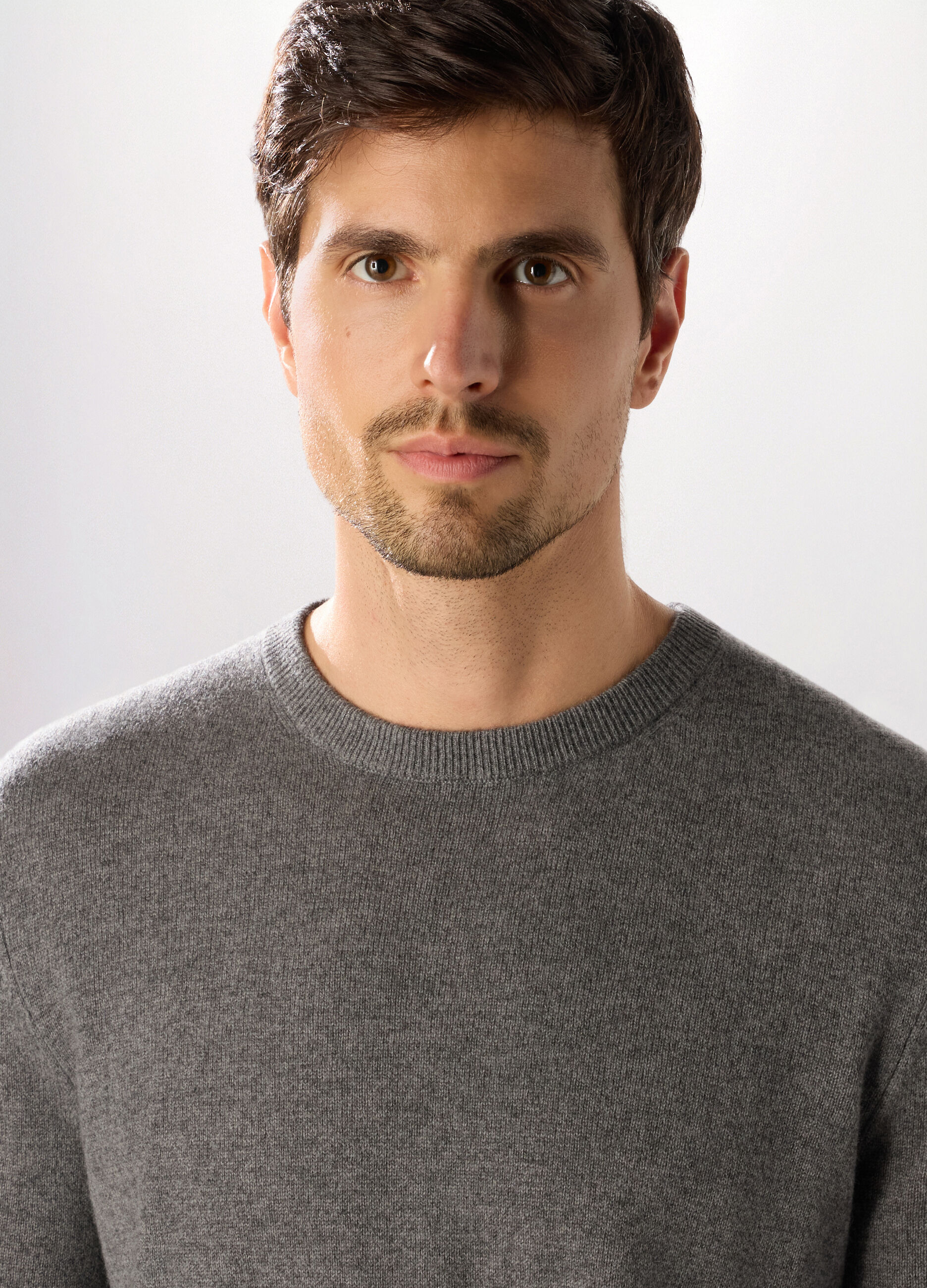 Maglione girocollo in cashmere uomo_2
