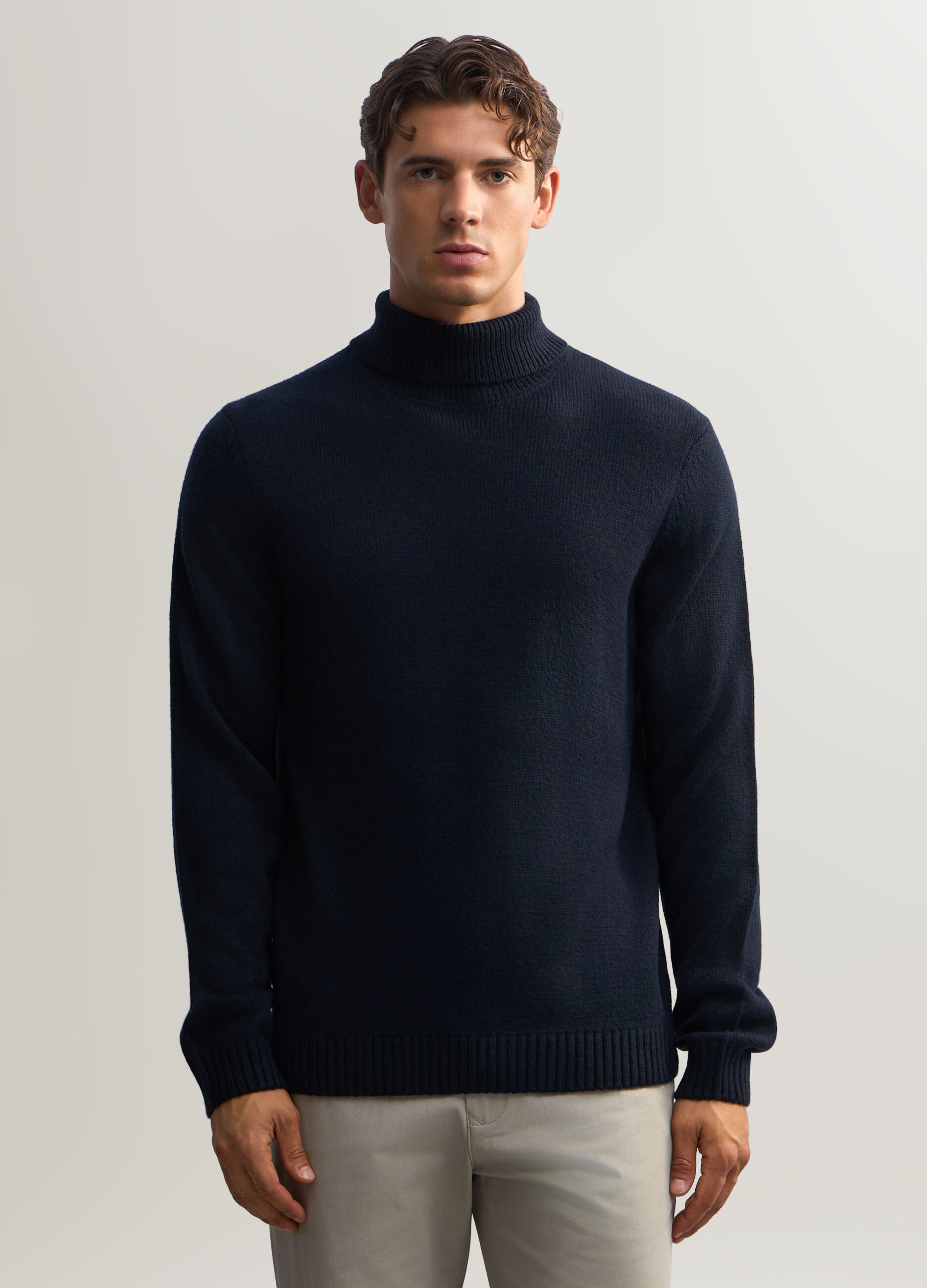 Maglione collo alto a maglia rasata uomo