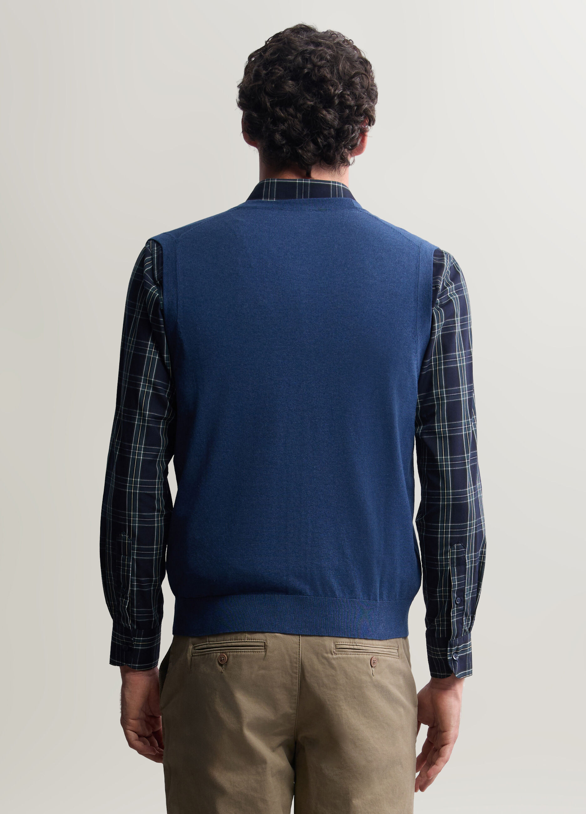 Gilet in maglia con scollo a V uomo_1