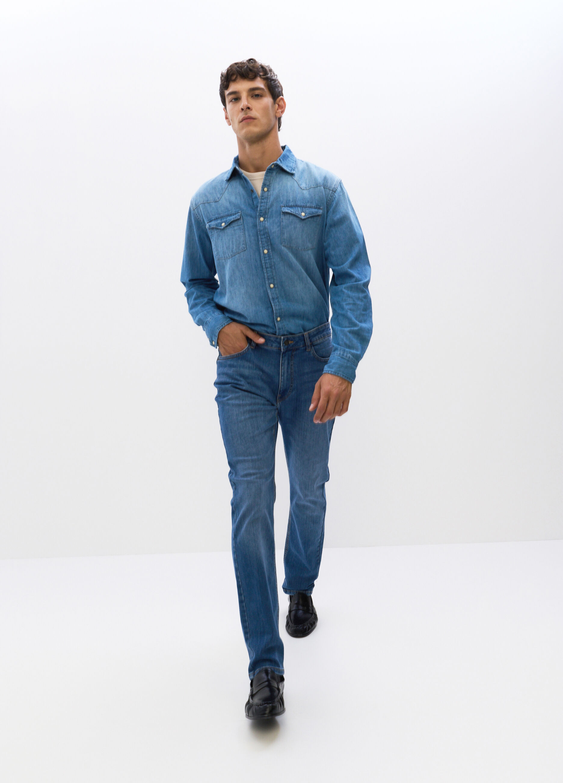 Jeans 5 tasche regular fit in denim stretch uomo_3