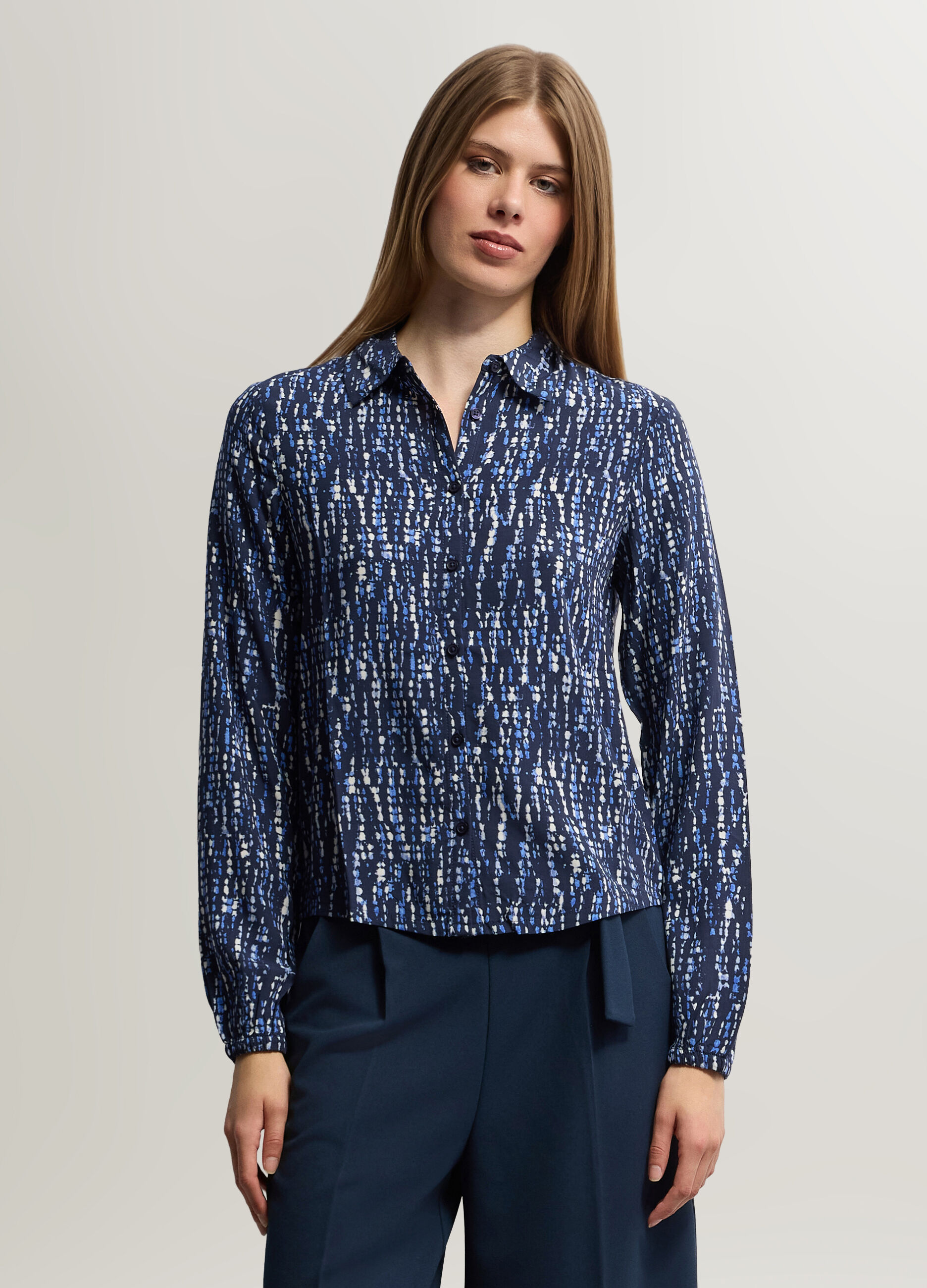 Camicia Fit Regular con colletto alla francese in pura viscosa donna_0