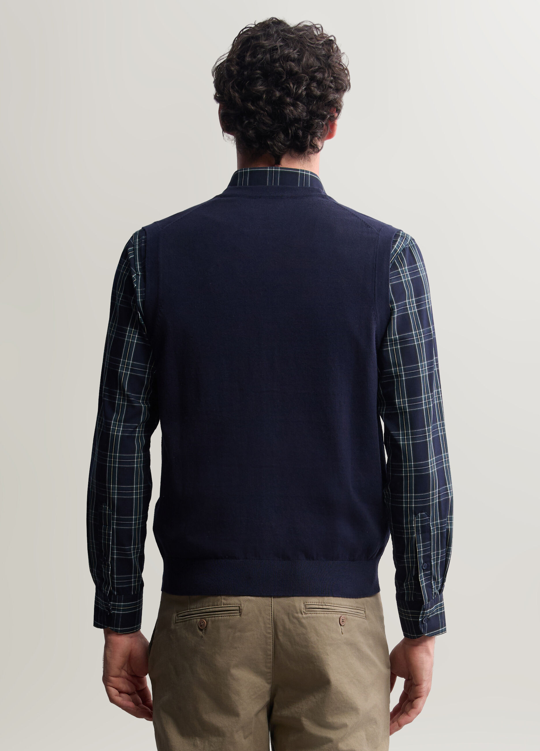Gilet in maglia con scollo a V uomo_1