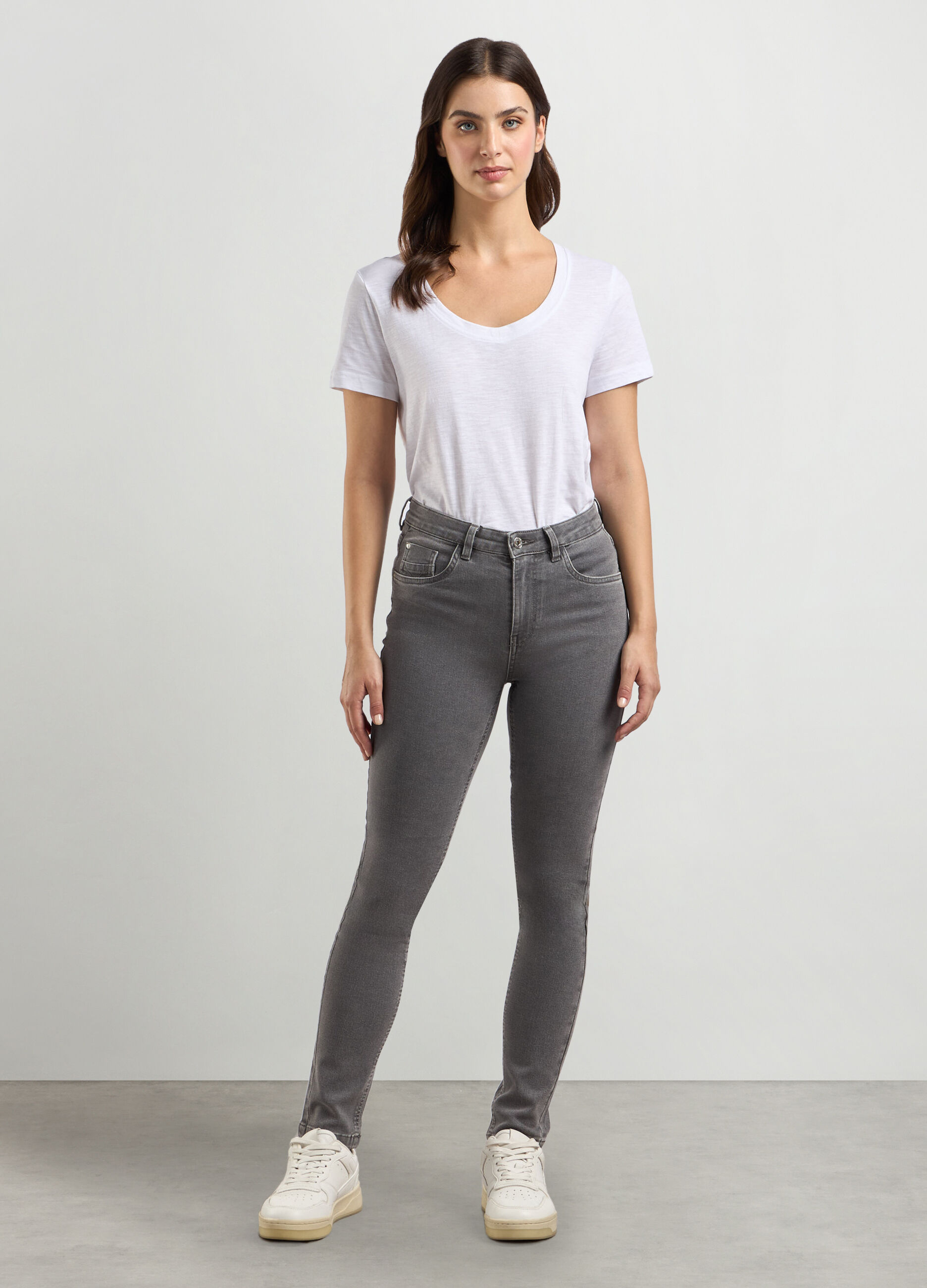 Pantaloni in denim di misto cotone stretch donna_0
