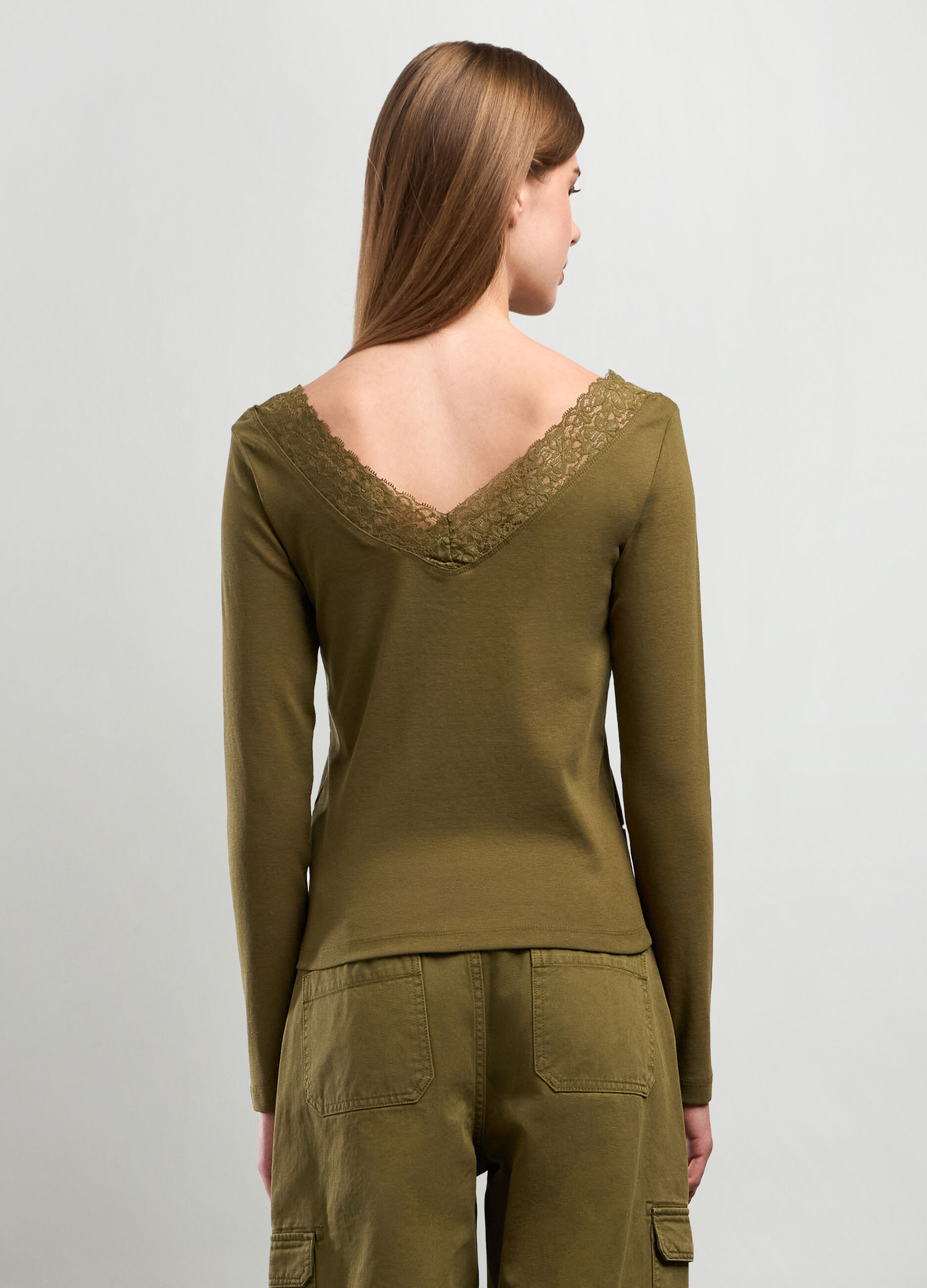 T-shirt misto cotone con scollo a barchetta donna_1