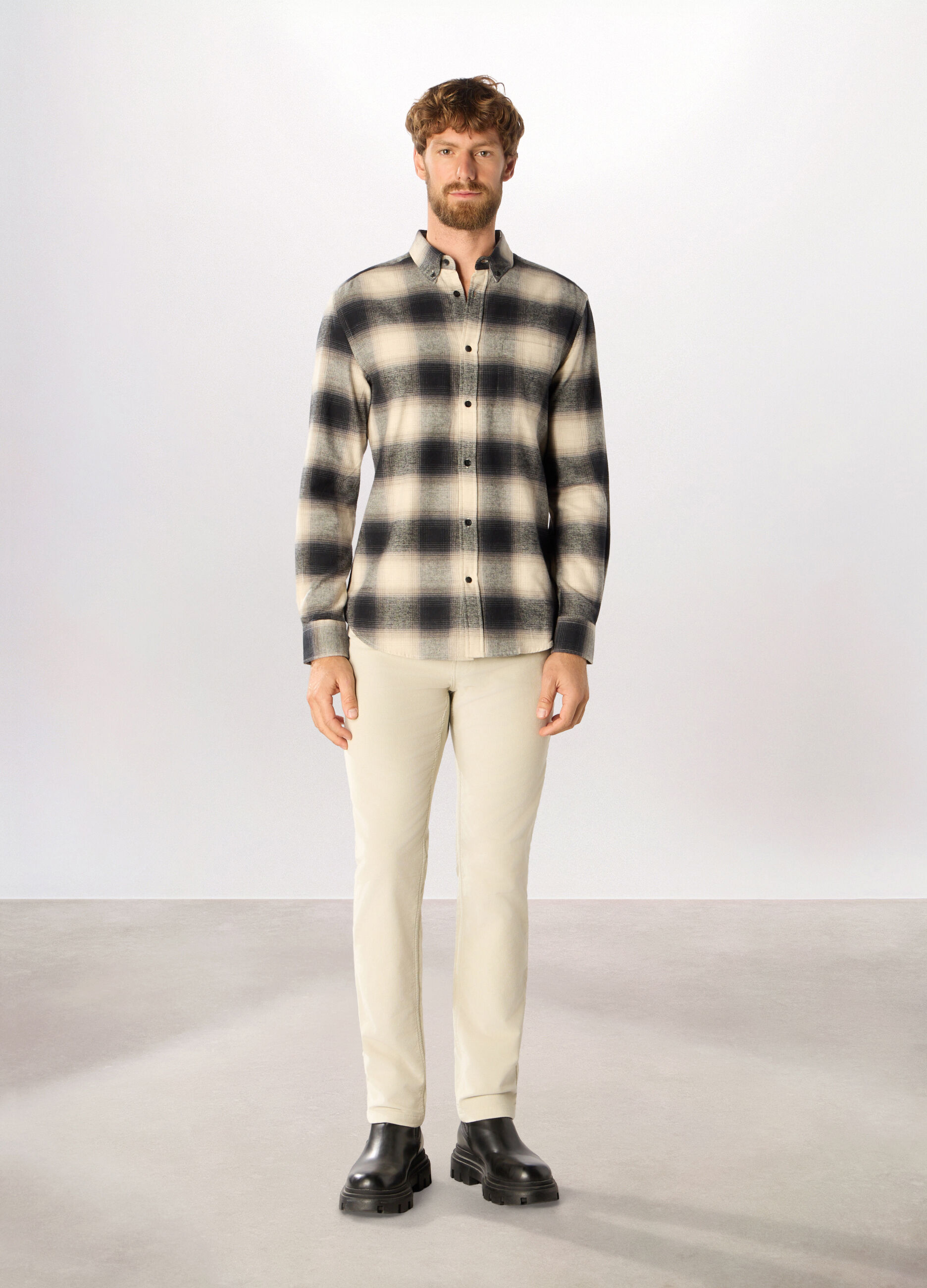 Pantaloni chino slim fit in velluto stretch uomo_0