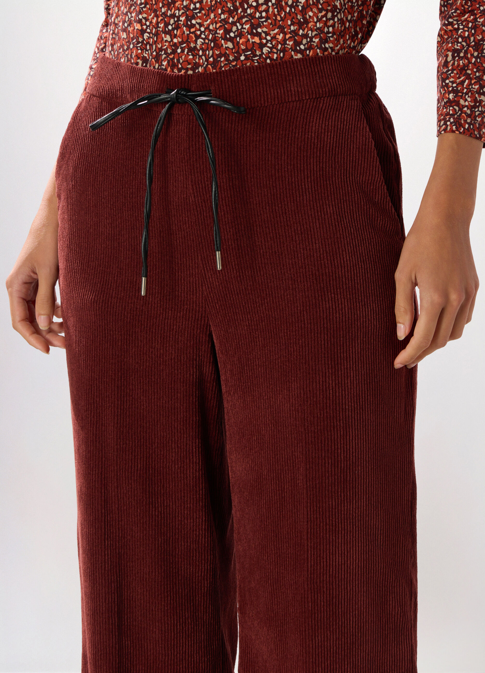 Pantaloni in velluto a coste donna_2