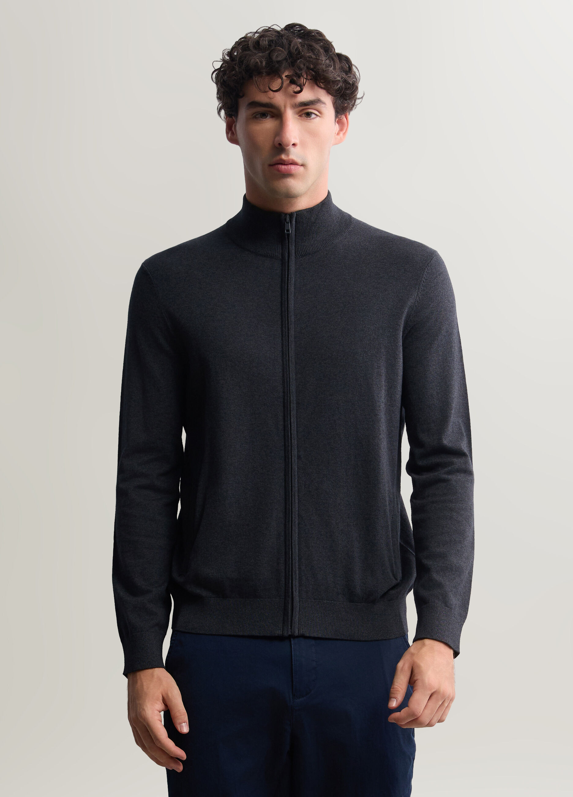 Cardigan in misto cotone con zip uomo_0