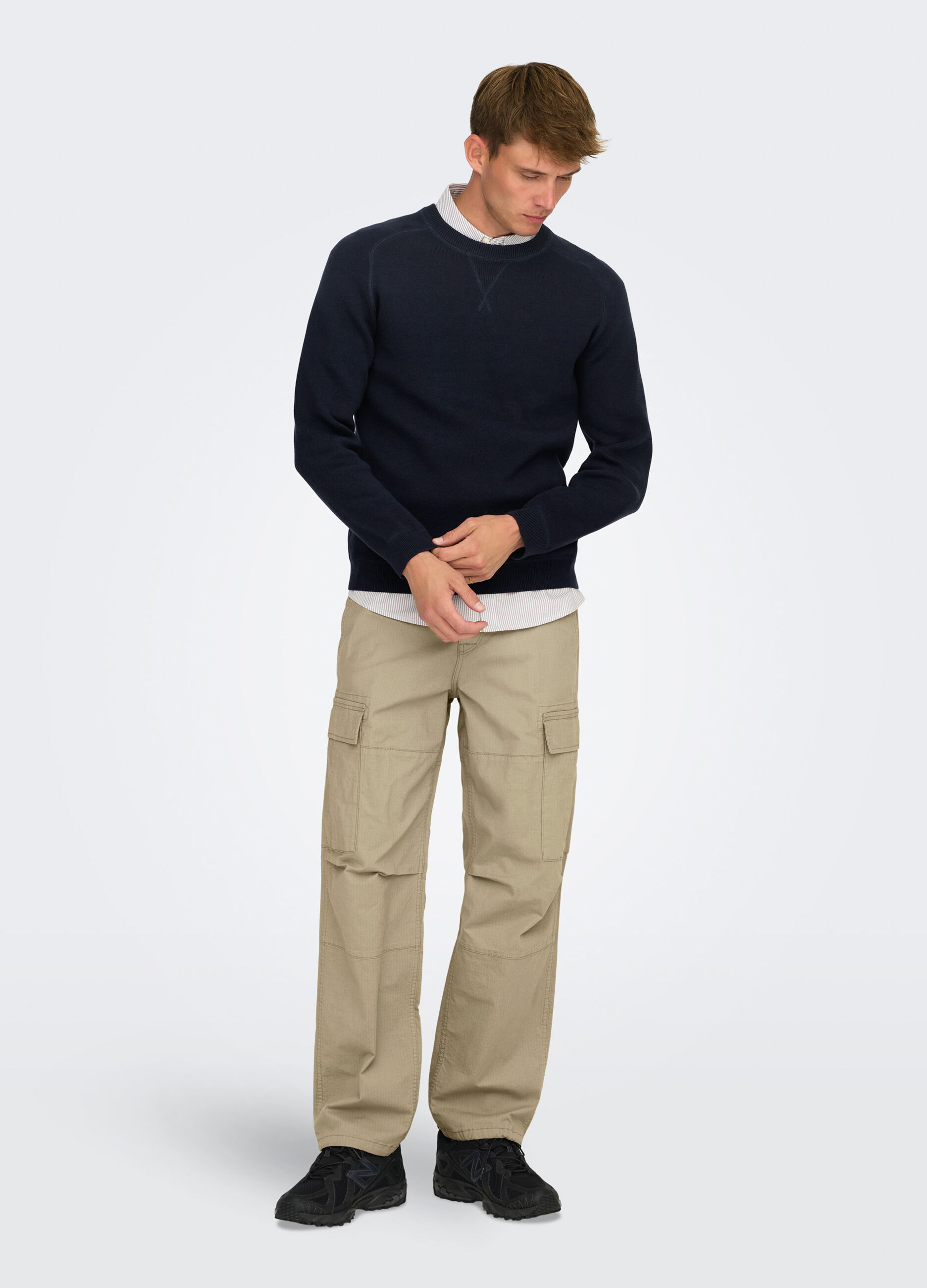 Felpa girocollo con spalla raglan uomo_2