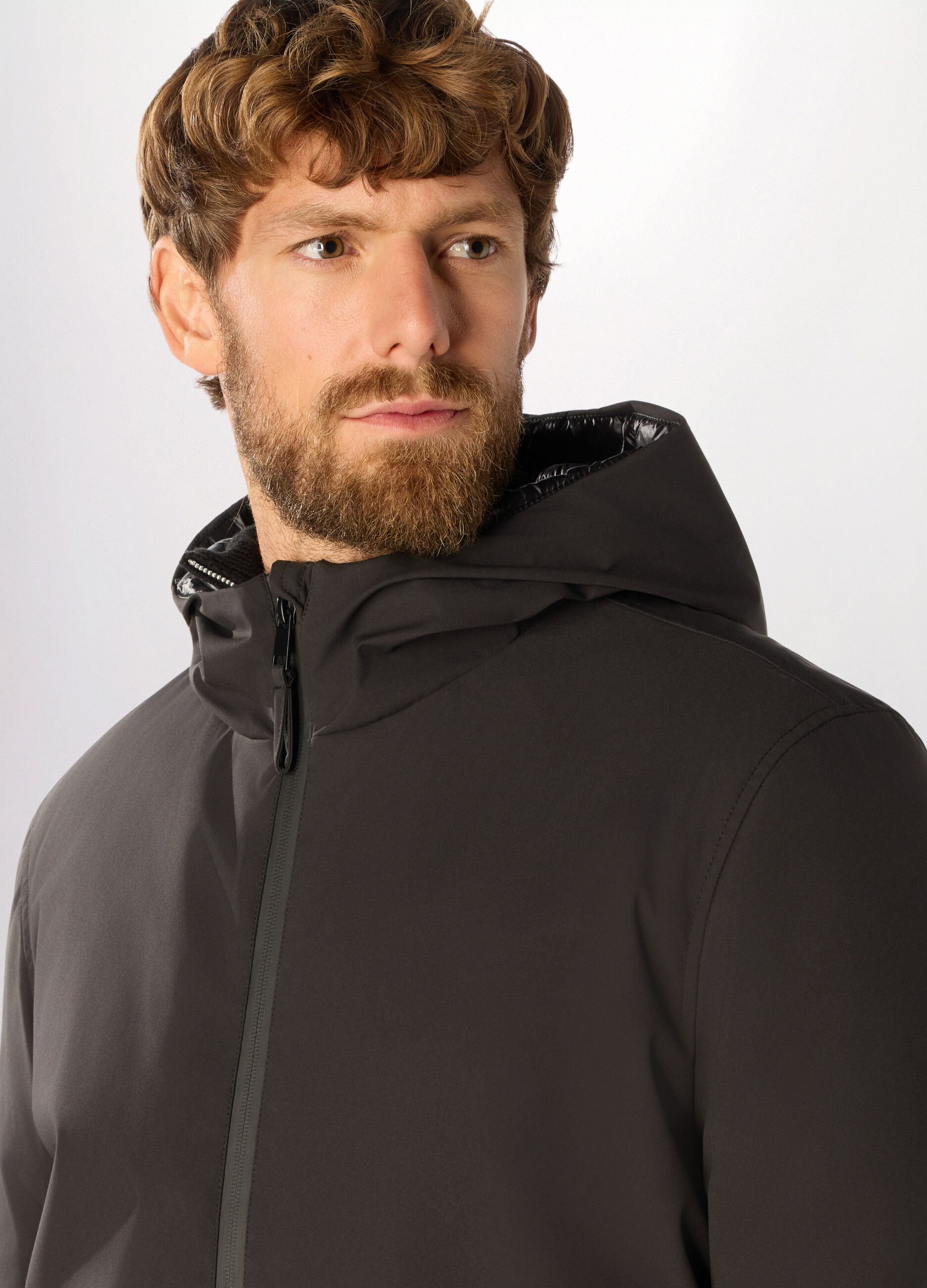 Parka corto in tessuto tecnico con zip uomo_2