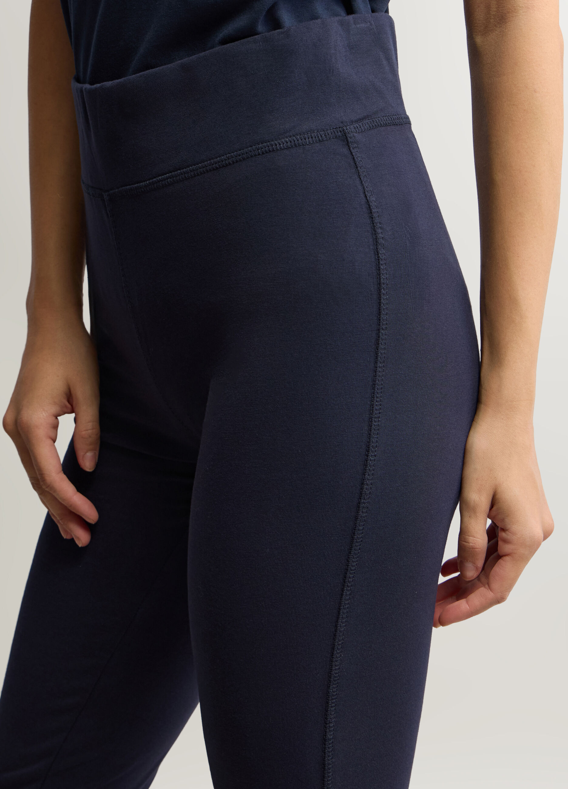 Leggings Capri Slim Fit in jersey di cotone stretch donna_3