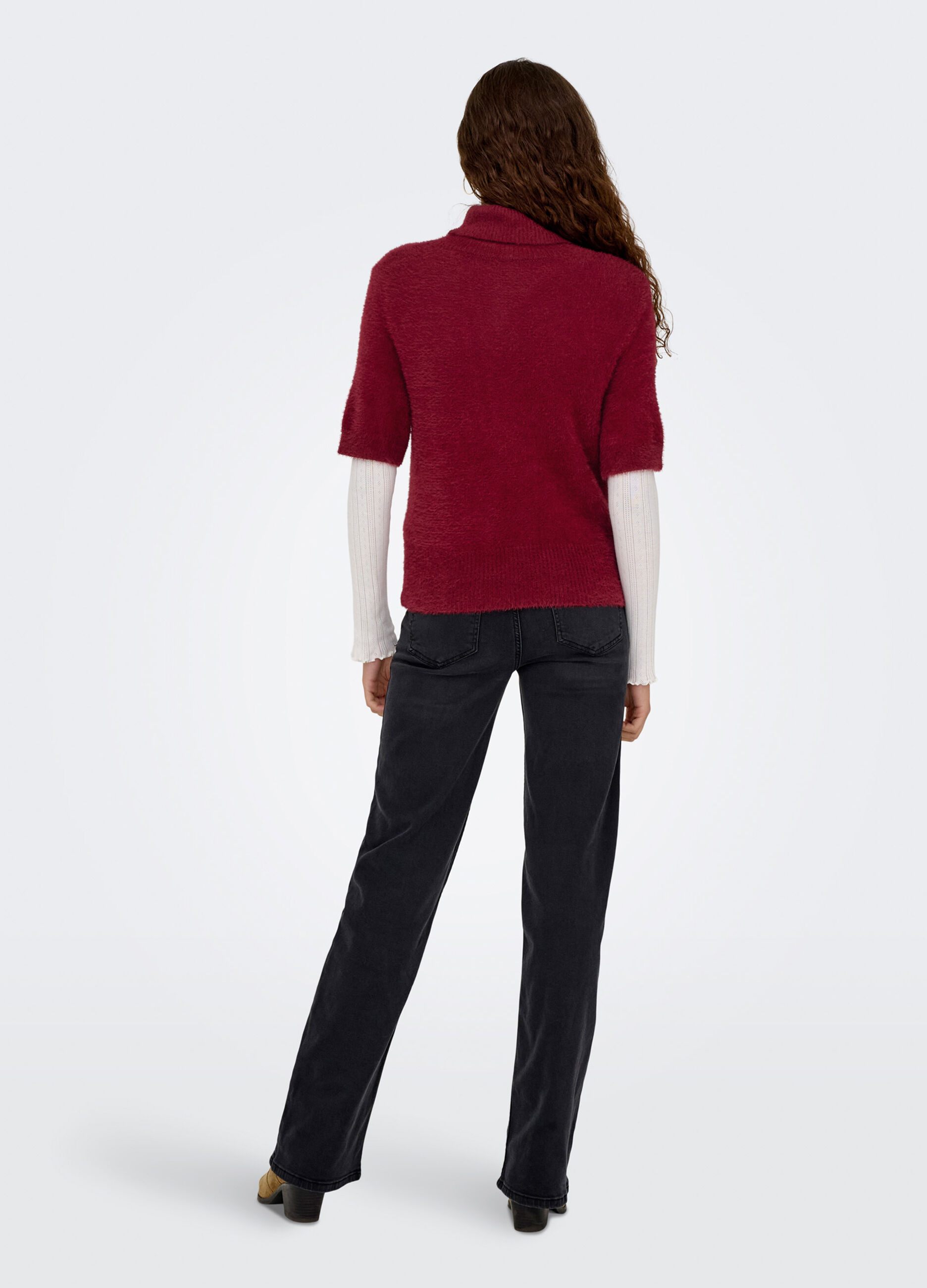 Tricot fluffy a maniche corte donna_1