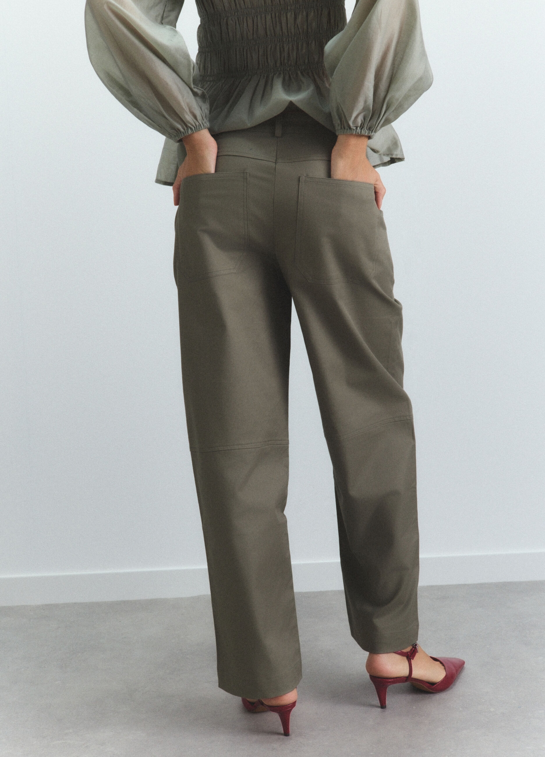 Pantaloni Fit Regular in Twill di cotone stretch donna_2